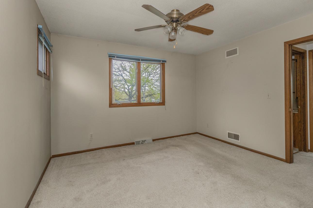View of Residential at 2036 Cedar Lake Parkway, Minneapolis MN 55416, Minneapolis (20 of 28) - Mike Wilen | Minnesota Team Real Estate