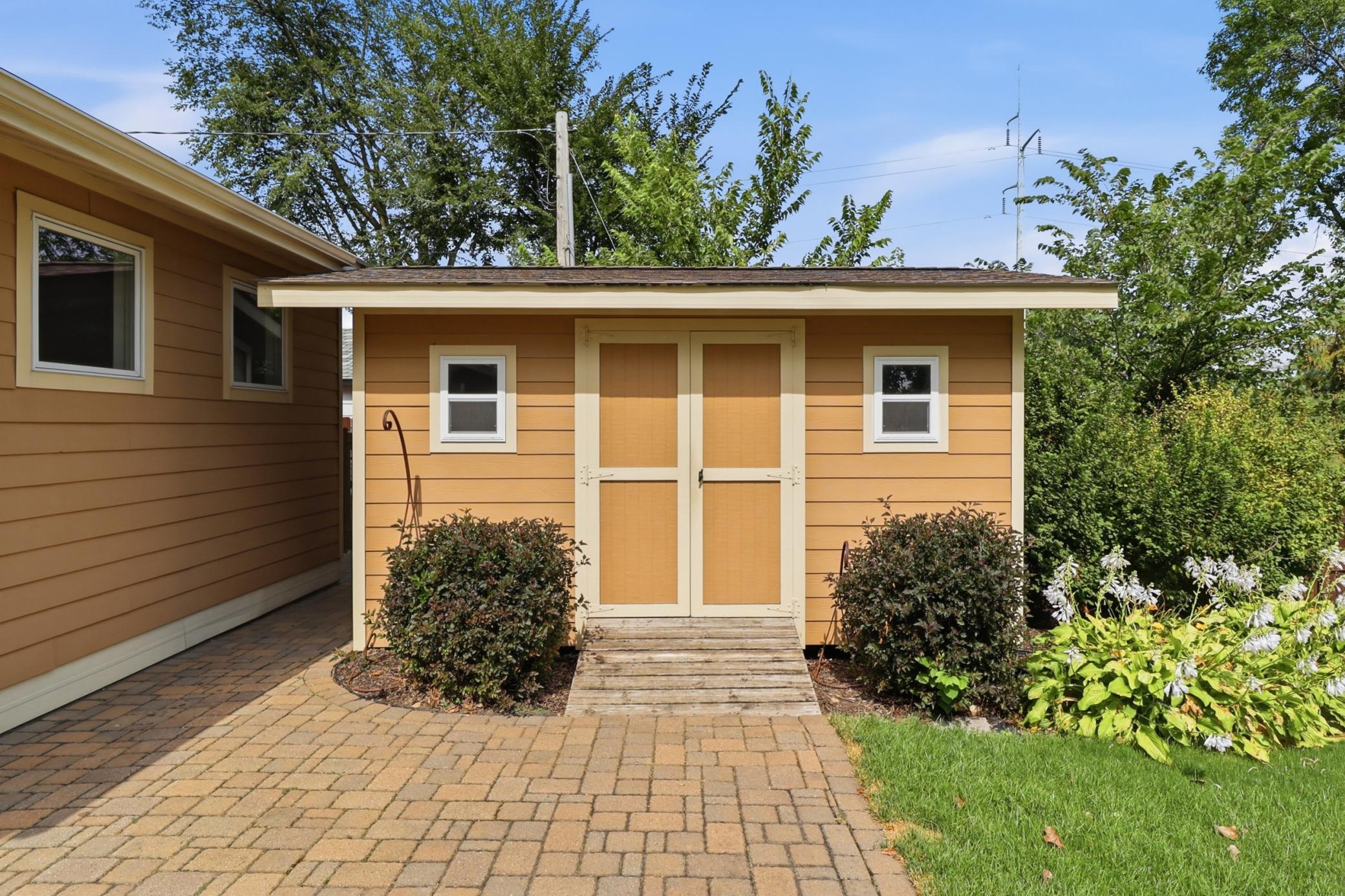 View of Residential at 3635 Chelmsford Road, Saint Anthony MN 55418, Saint Anthony (52 of 57) - Mike Wilen | Minnesota Team Real Estate
