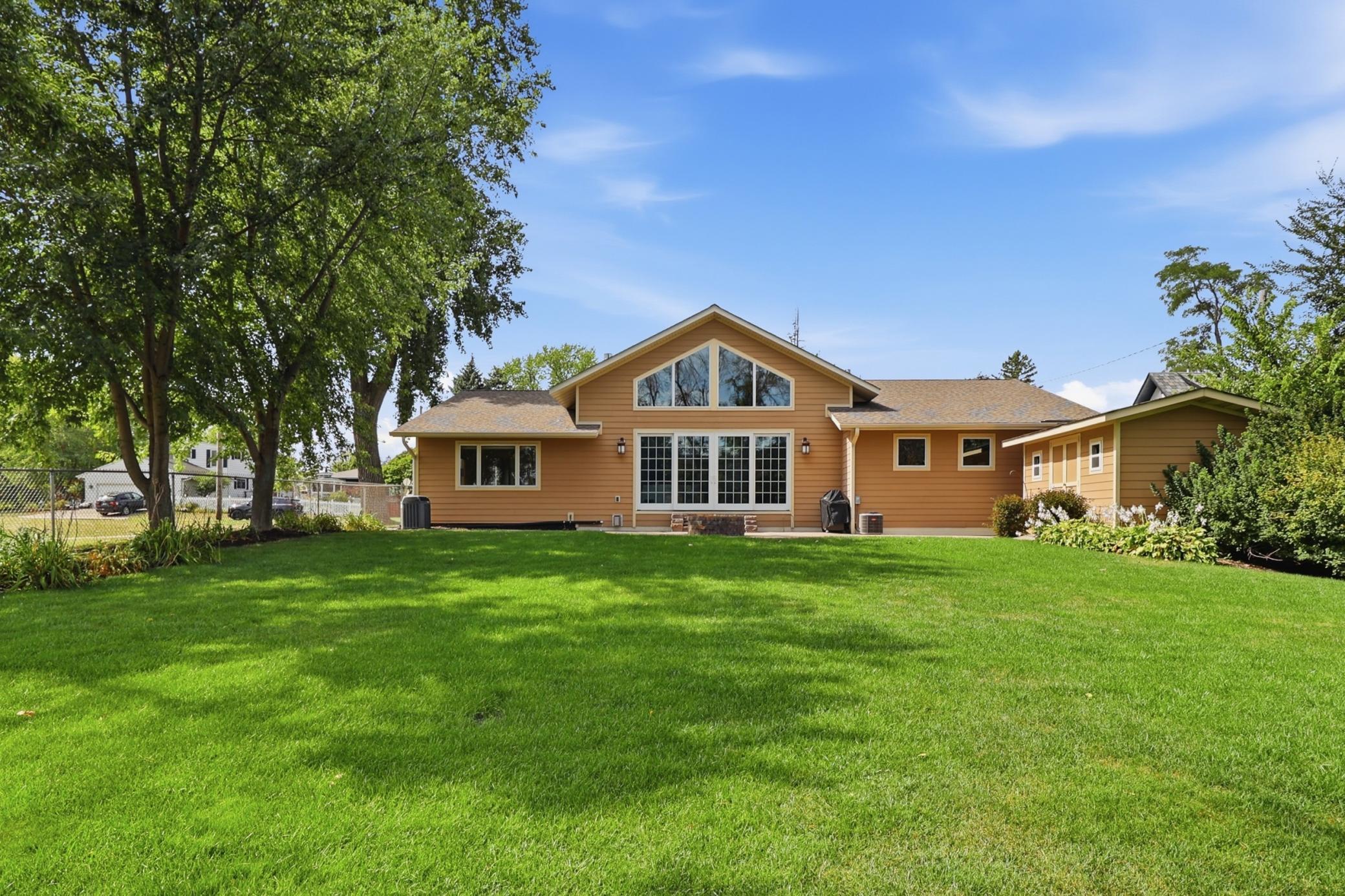 View of Residential at 3635 Chelmsford Road, Saint Anthony MN 55418, Saint Anthony (48 of 57) - Mike Wilen | Minnesota Team Real Estate