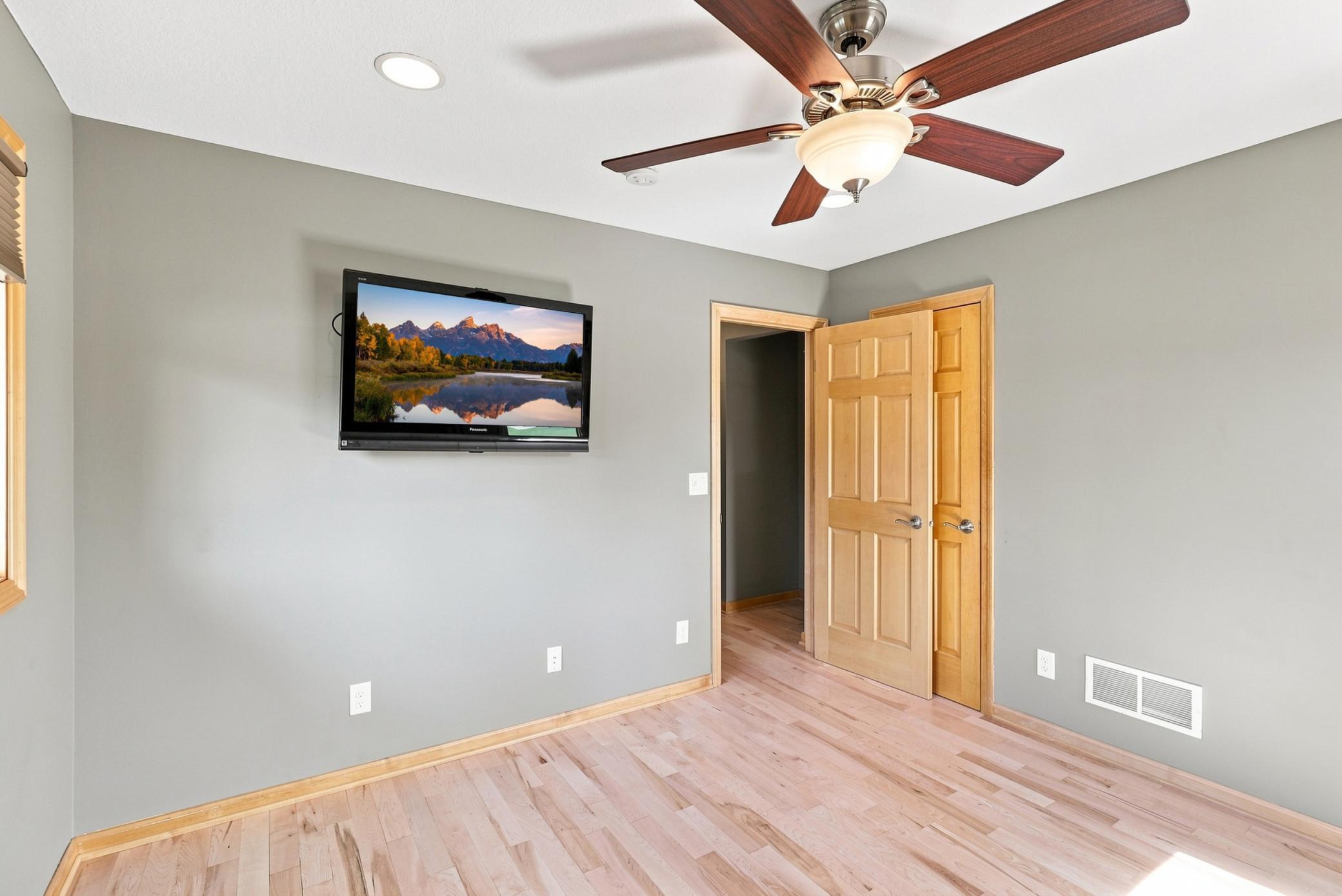 View of Residential at 3635 Chelmsford Road, Saint Anthony MN 55418, Saint Anthony (25 of 57) - Mike Wilen | Minnesota Team Real Estate