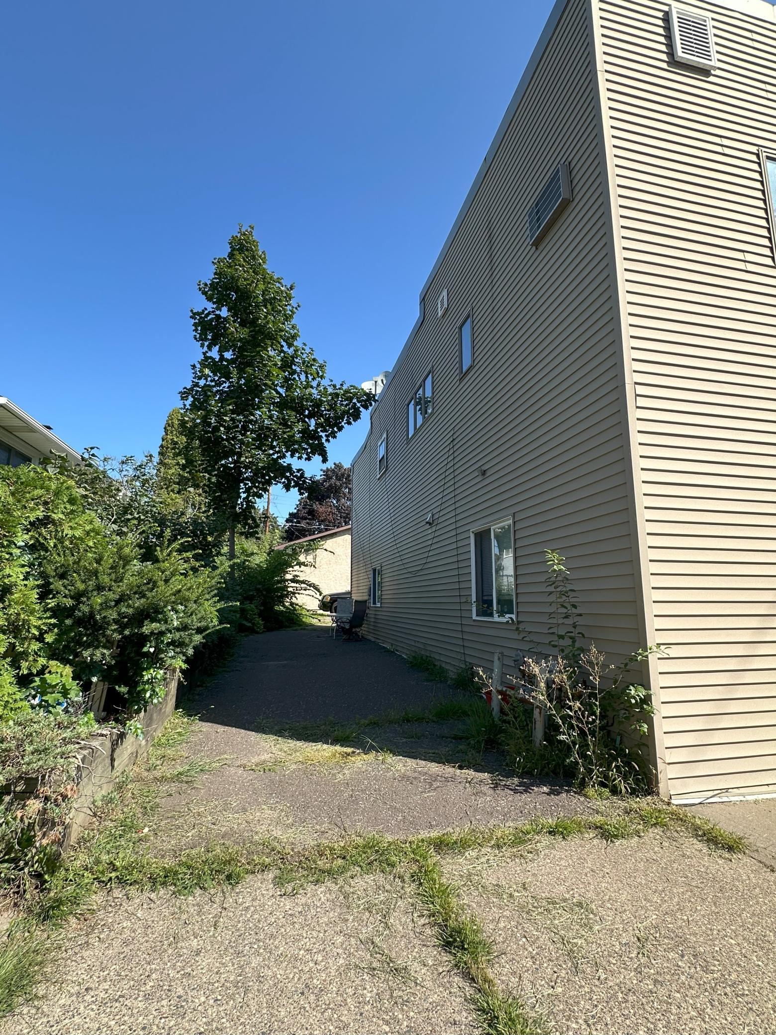 View of Residential Income at 1237 5th Street, Saint Paul MN 55106, Saint Paul (4 of 20) - Mike Wilen | Minnesota Team Real Estate