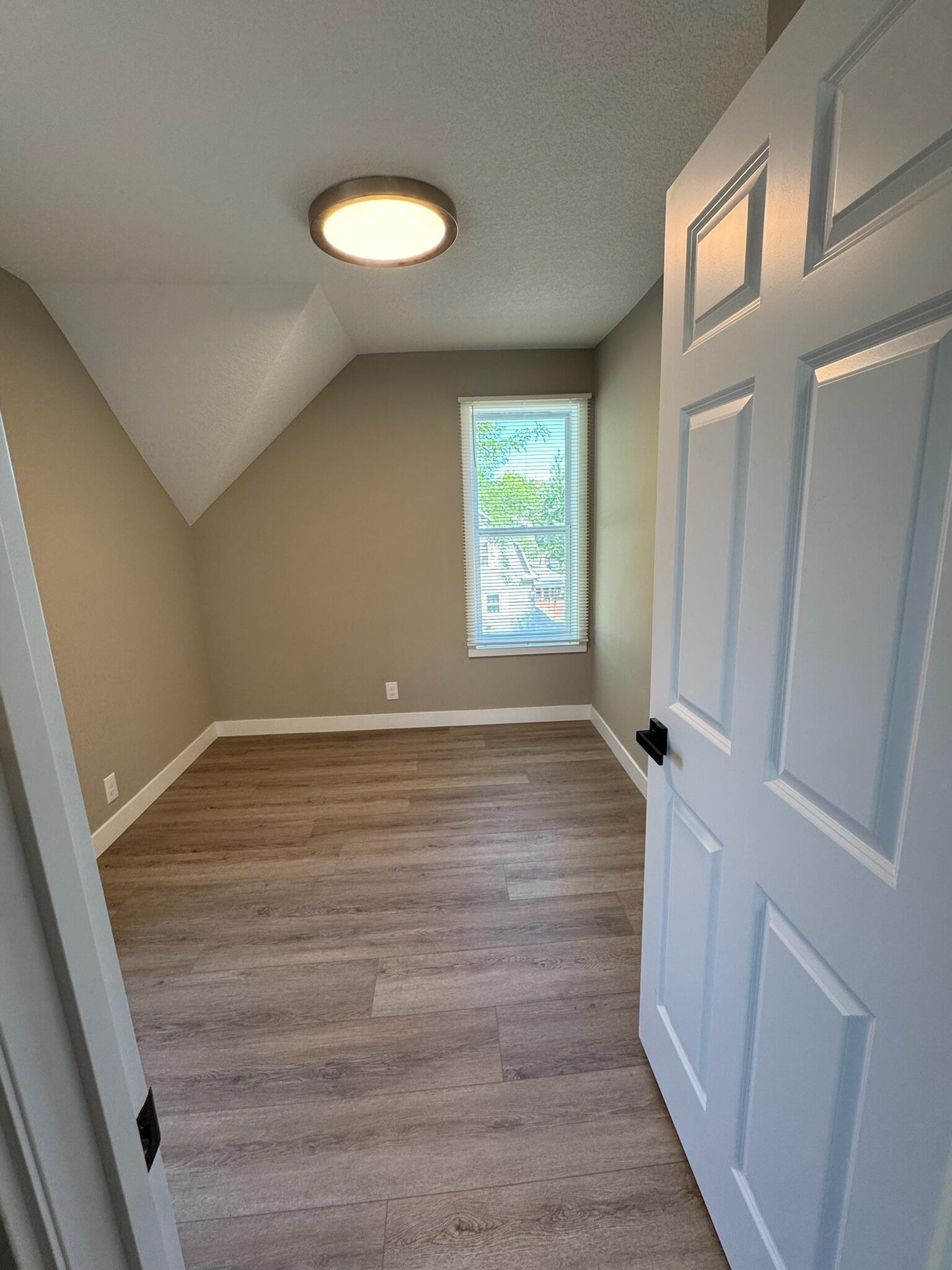 View of Residential at 3557 Dupont Avenue, Minneapolis MN 55412, Minneapolis (12 of 25) - Mike Wilen | Minnesota Team Real Estate