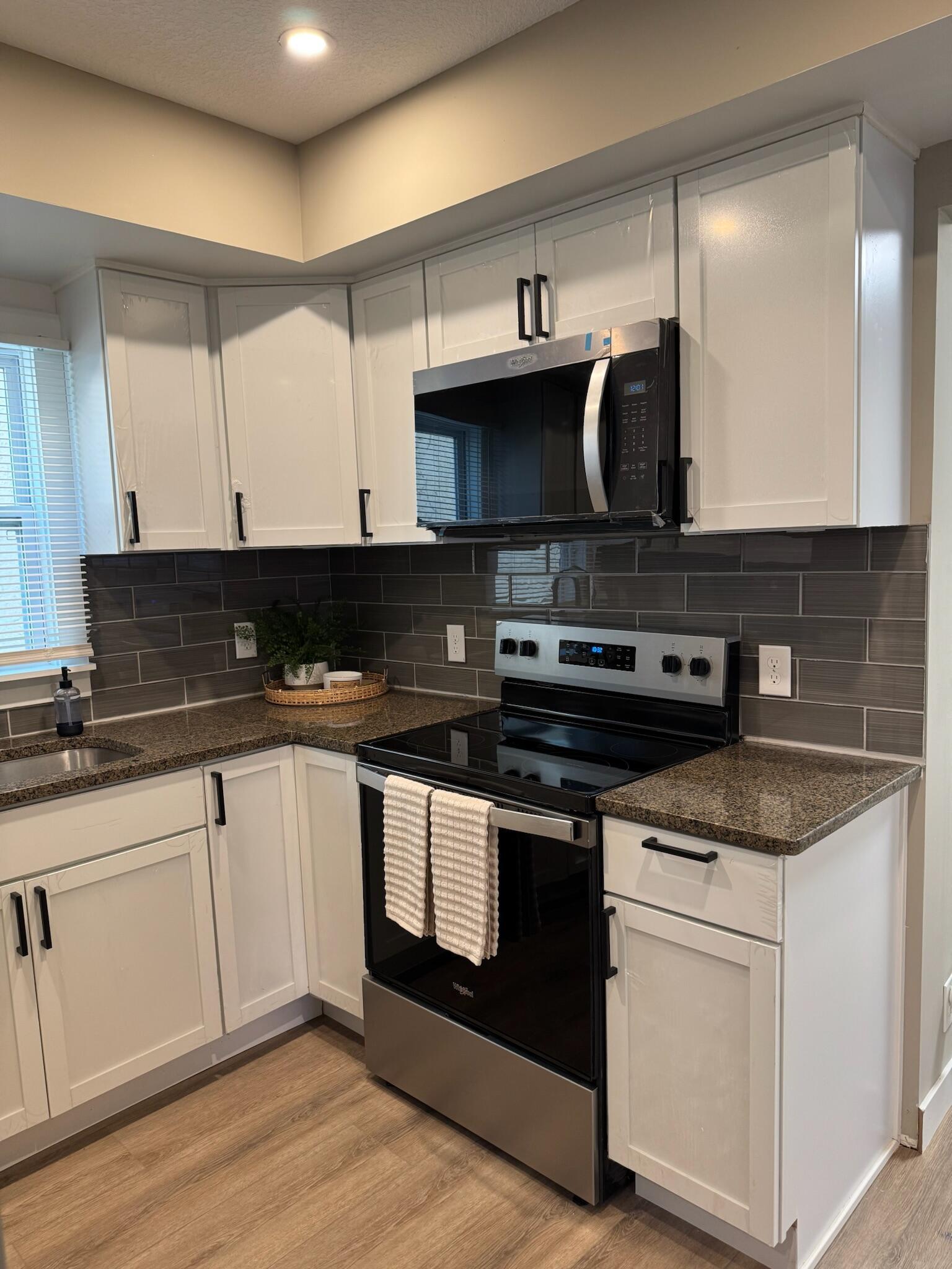 View of Residential at 3557 Dupont Avenue, Minneapolis MN 55412, Minneapolis (4 of 25) - Mike Wilen | Minnesota Team Real Estate