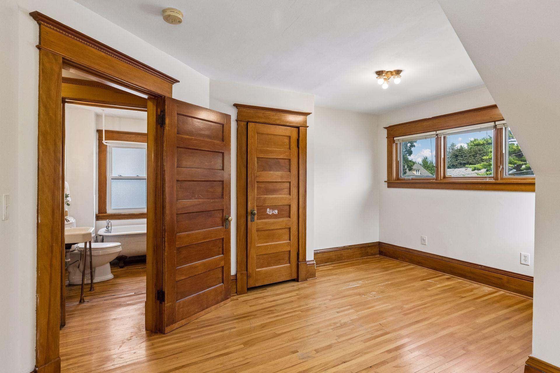 View of Residential at 2147 Dayton Avenue, Saint Paul MN 55104, Saint Paul (36 of 61) - Mike Wilen | Minnesota Team Real Estate