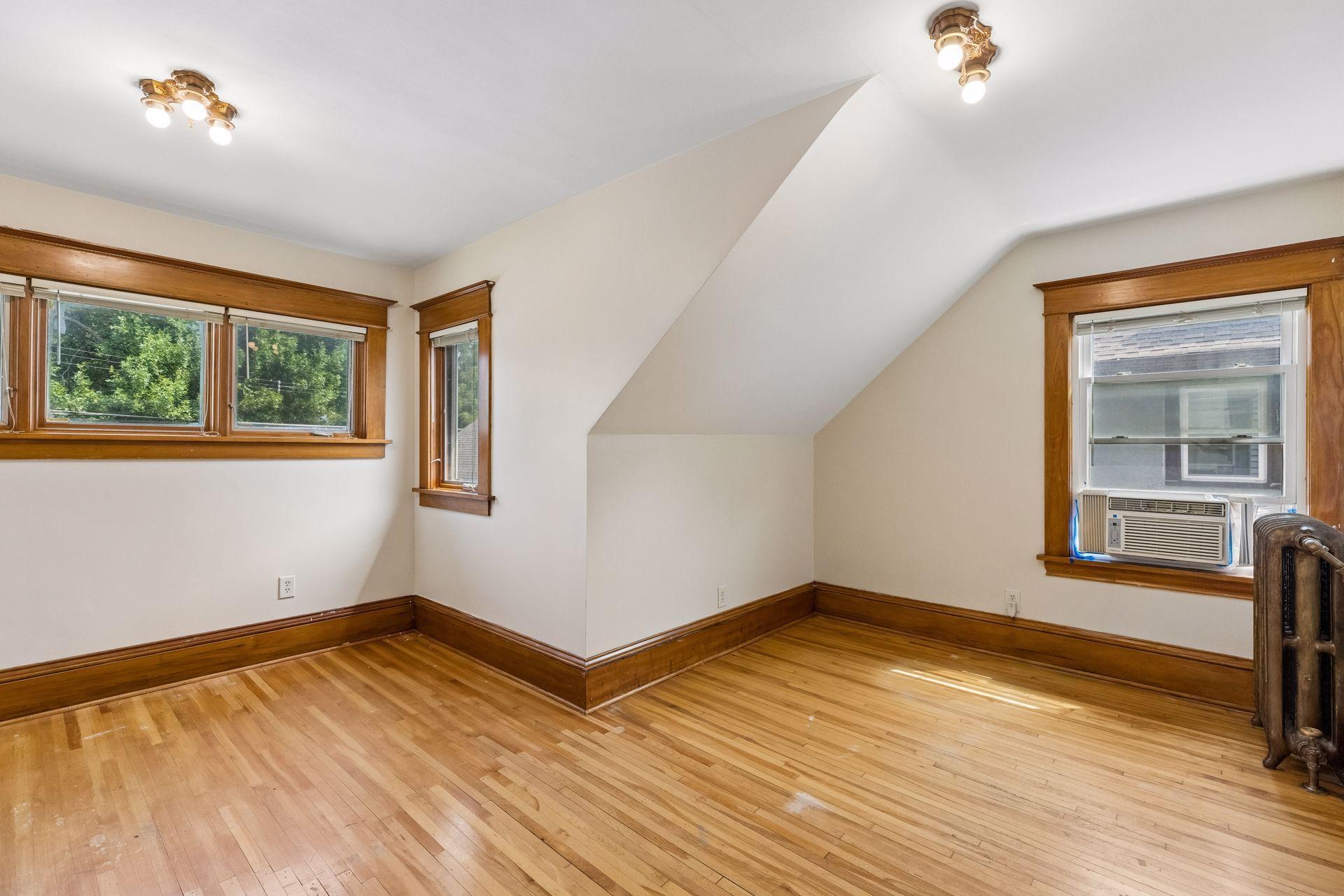 View of Residential at 2147 Dayton Avenue, Saint Paul MN 55104, Saint Paul (33 of 61) - Mike Wilen | Minnesota Team Real Estate