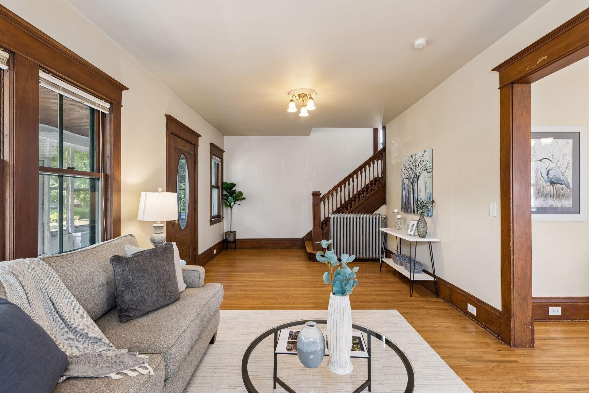 View of Residential at 2147 Dayton Avenue, Saint Paul MN 55104, Saint Paul (12 of 61) - Mike Wilen | Minnesota Team Real Estate