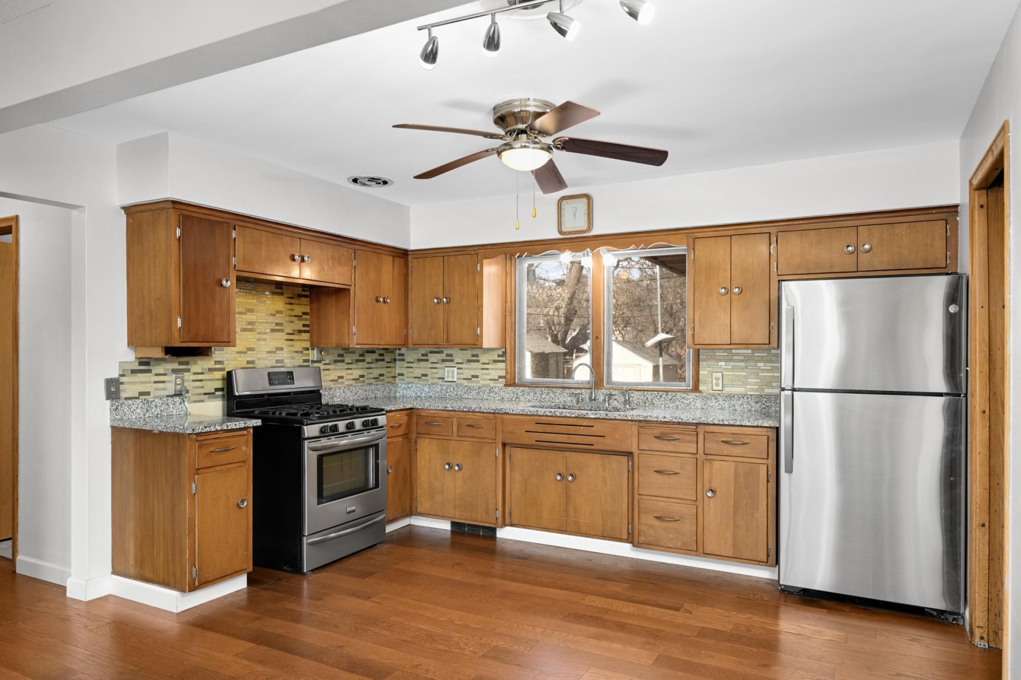 View of Residential at 1709 Field Avenue, Saint Paul MN 55116, Saint Paul (6 of 37) - Mike Wilen | Minnesota Team Real Estate