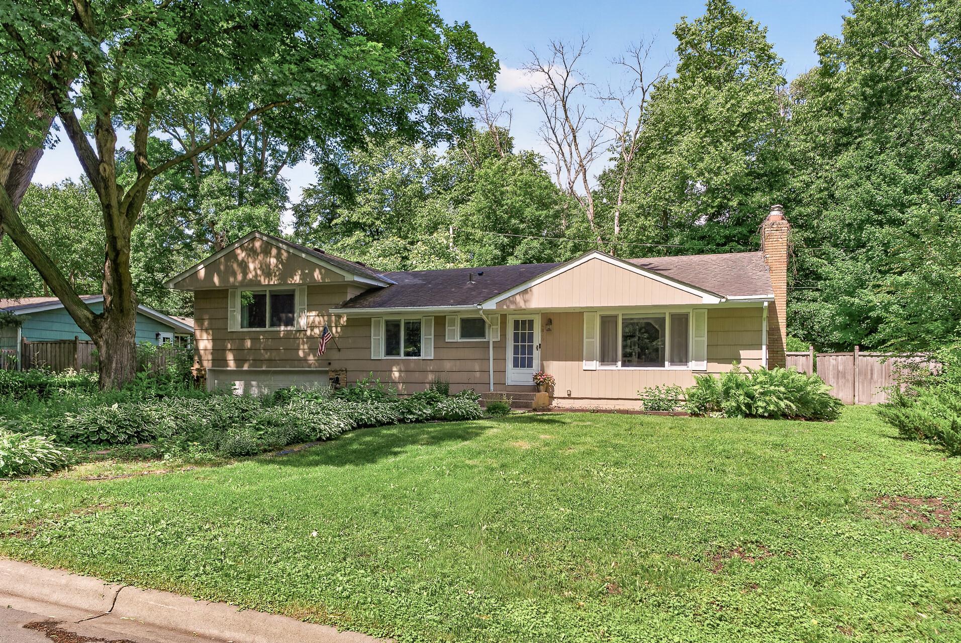 View of Residential at 4830 Shady Lane, Minnetonka MN 55345, Minnetonka (4 of 40) - Mike Wilen | Minnesota Team Real Estate