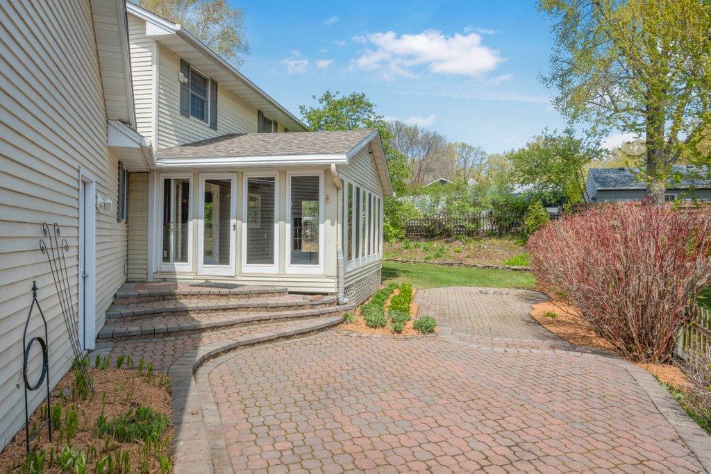View of Residential at 2805 Alvarado Lane, Plymouth MN 55447, Plymouth (20 of 36) - Mike Wilen | Minnesota Team Real Estate
