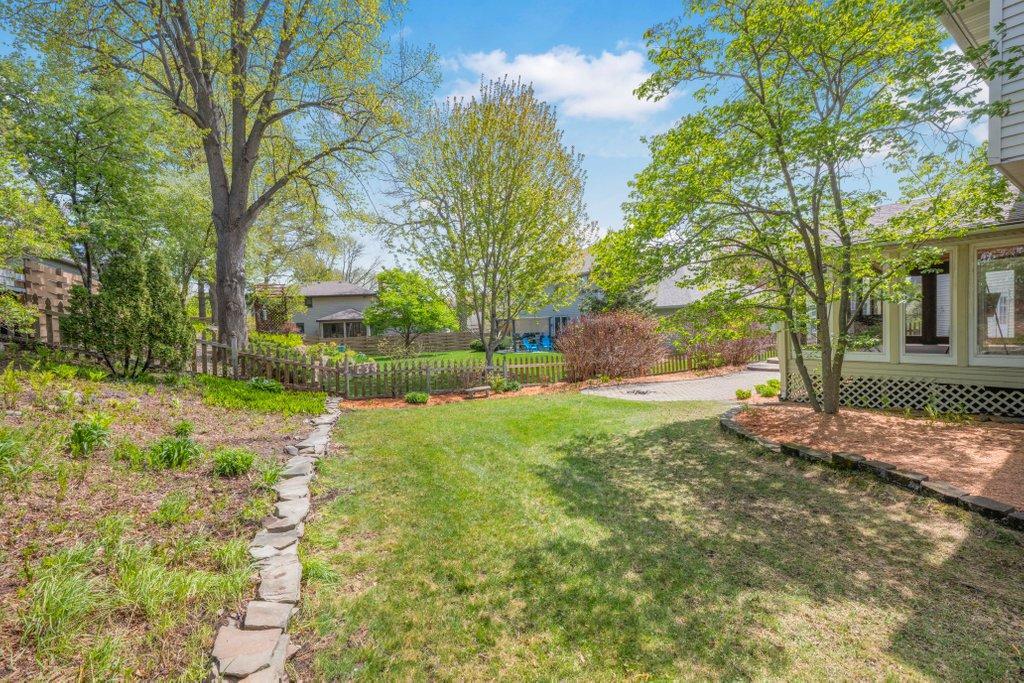 View of Residential at 2805 Alvarado Lane, Plymouth MN 55447, Plymouth (22 of 36) - Mike Wilen | Minnesota Team Real Estate