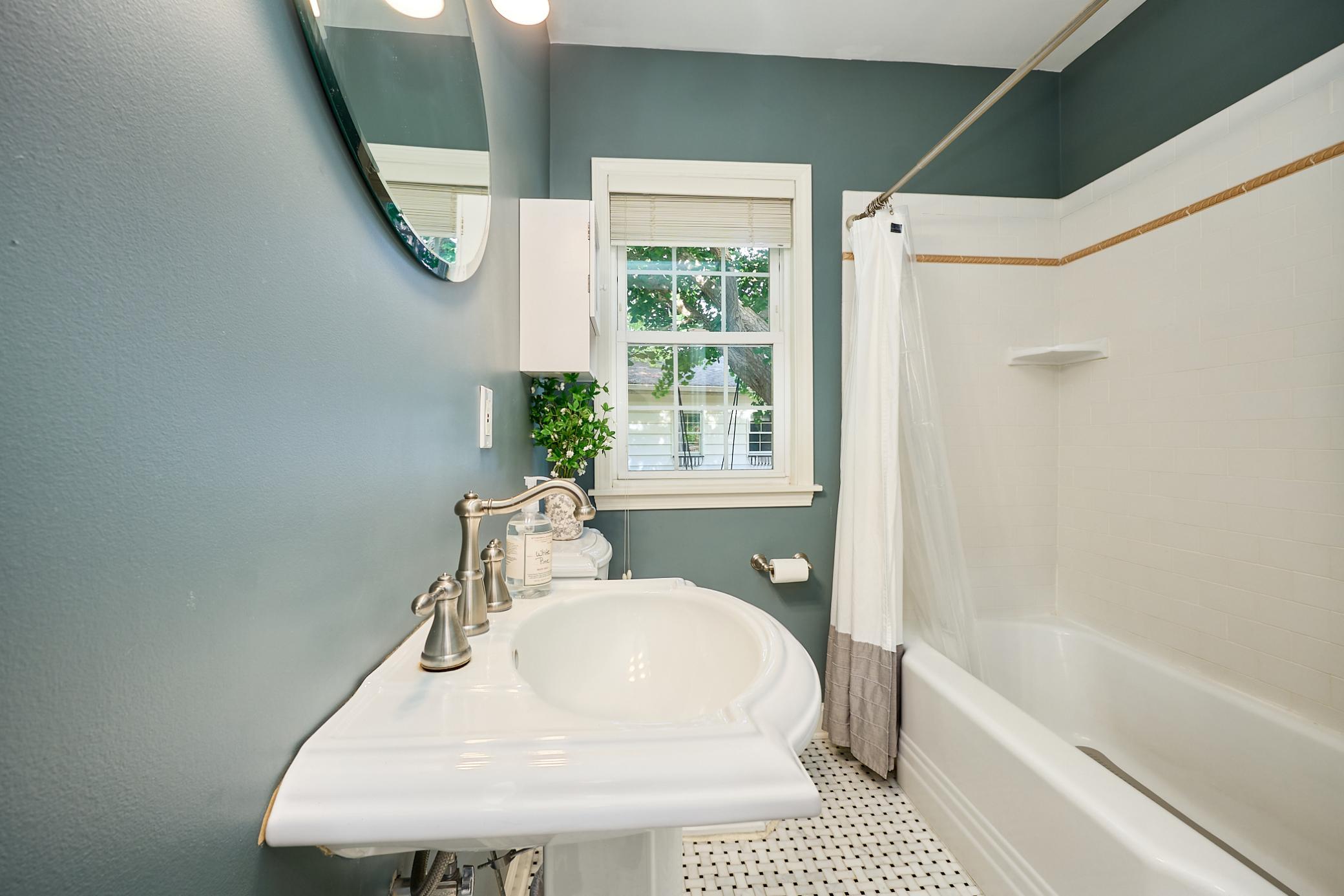 View of Residential at 2242 Wilson Street, Minneapolis MN 55418, Minneapolis (23 of 46) - Mike Wilen | Minnesota Team Real Estate