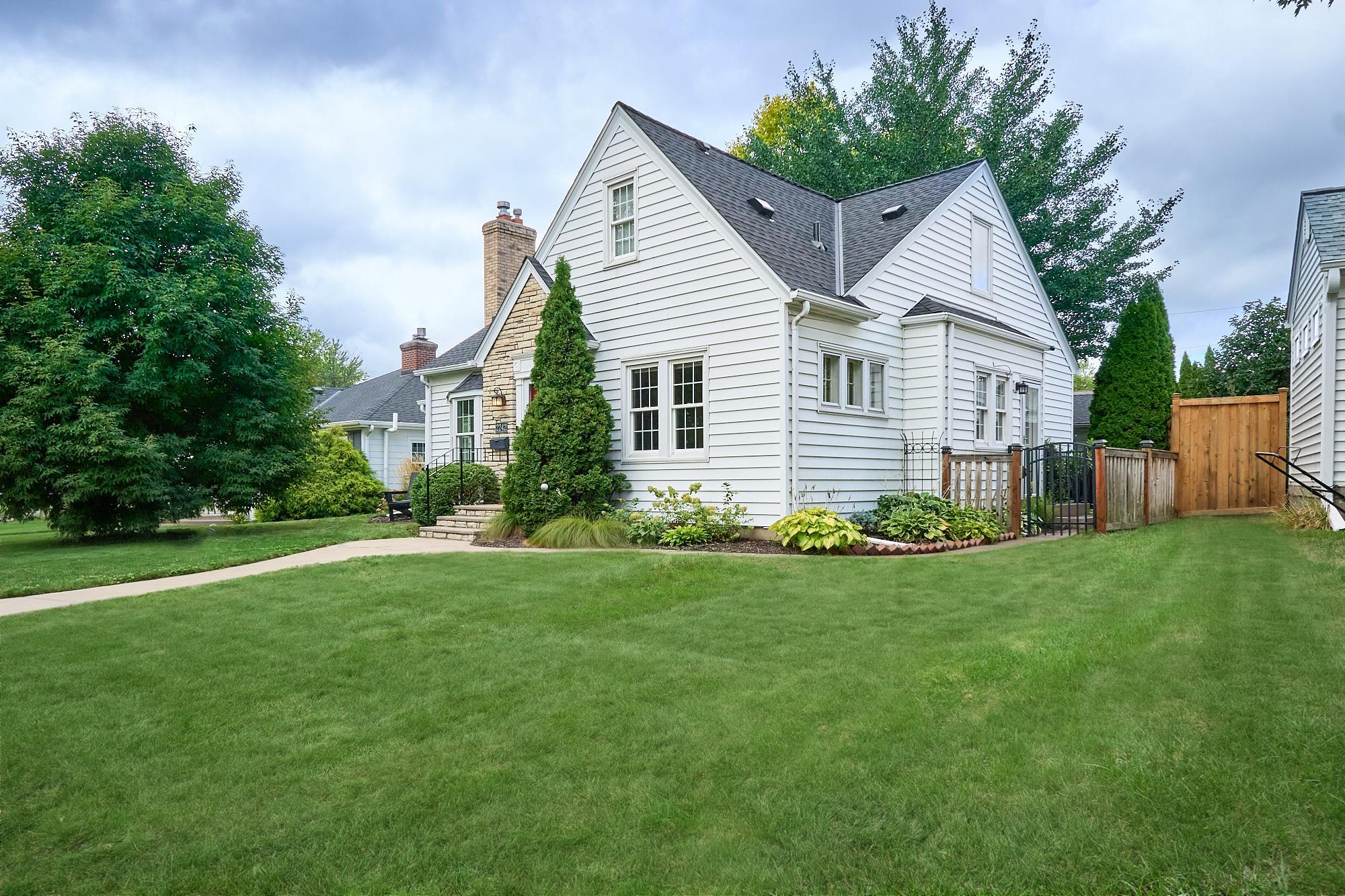 View of Residential at 2242 Wilson Street, Minneapolis MN 55418, Minneapolis (37 of 46) - Mike Wilen | Minnesota Team Real Estate