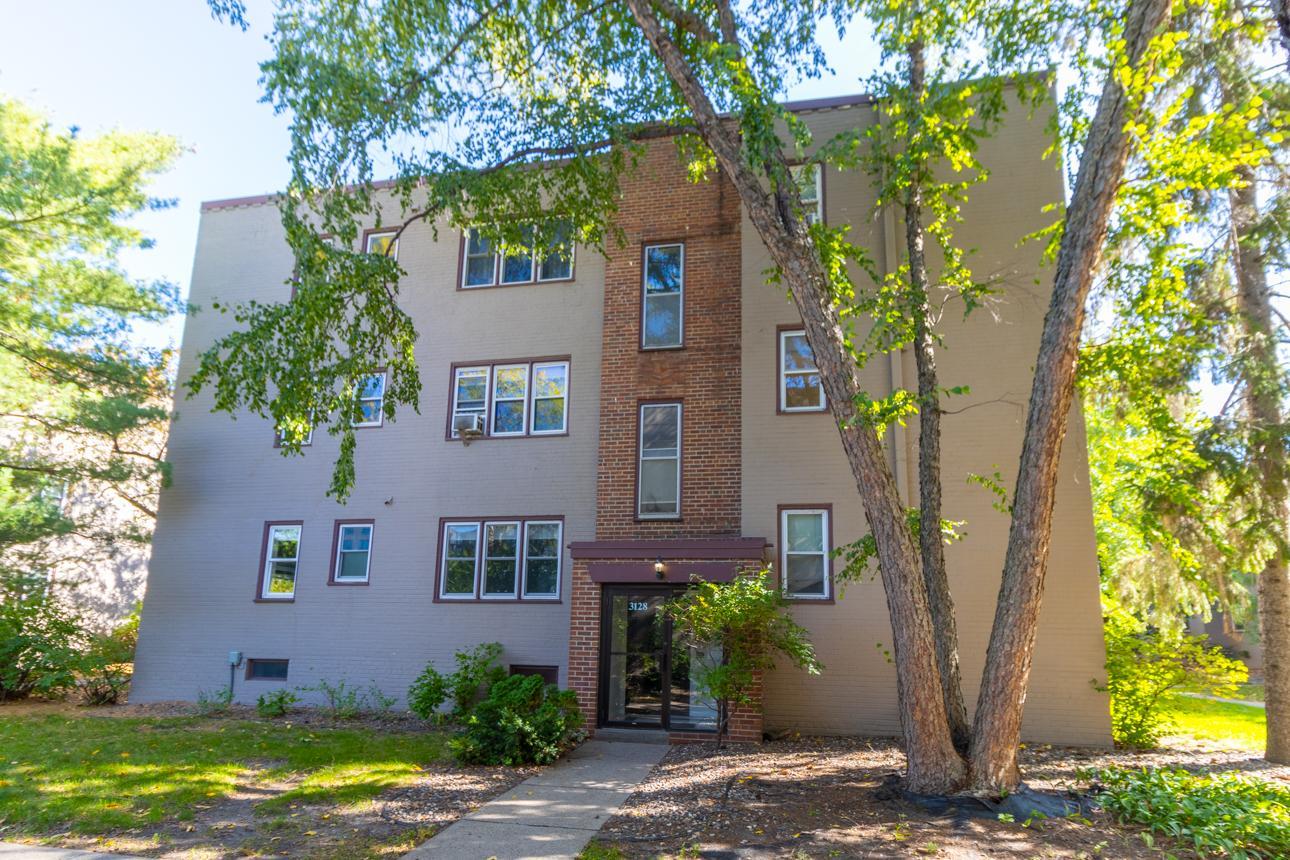 View of Residential at 3128 Bde Maka Ska Boulevard #415, Minneapolis MN 55416, Minneapolis (22 of 24) - Mike Wilen | Minnesota Team Real Estate