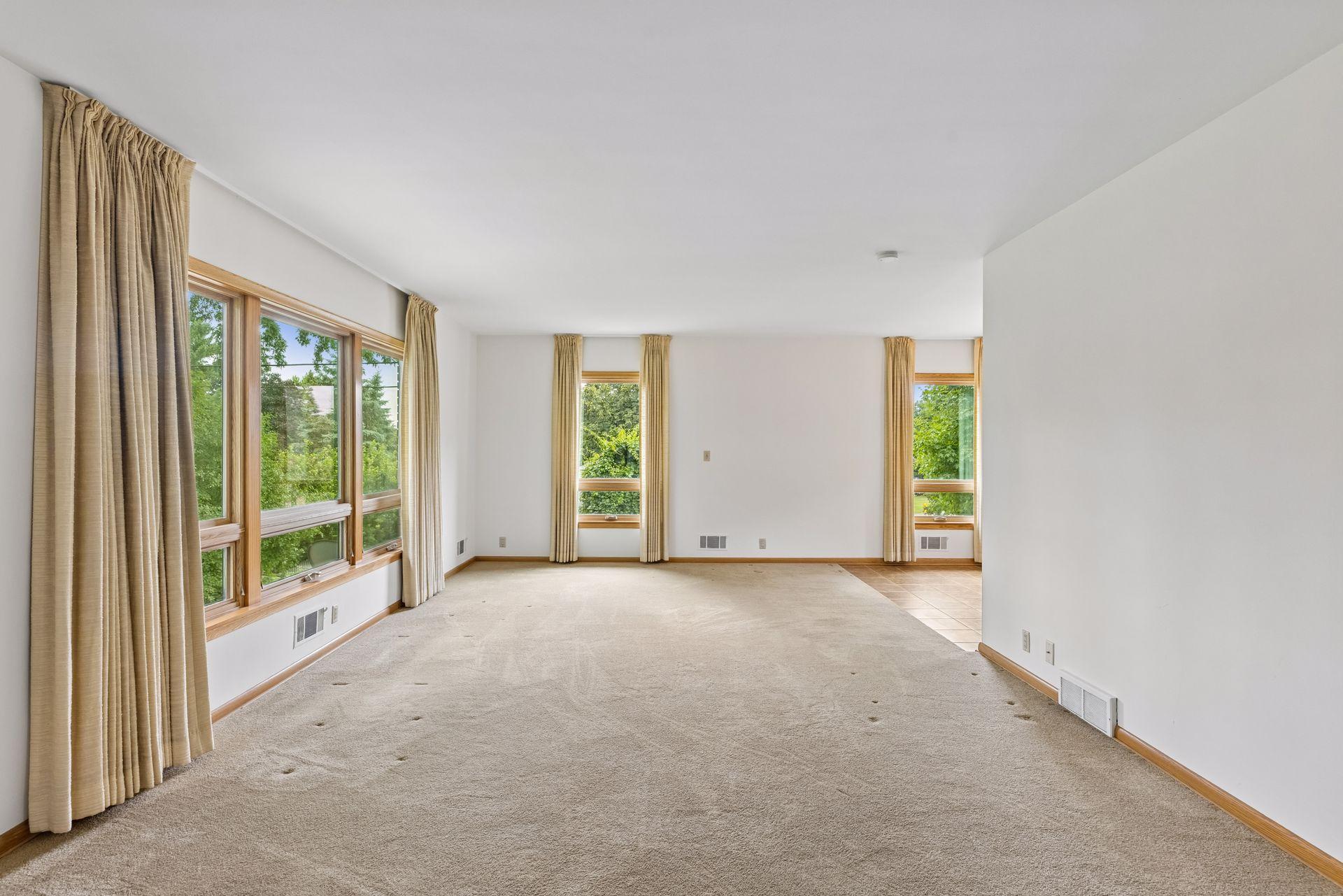 View of Residential at 116 Victory Place, South Saint Paul MN 55075, South Saint Paul (8 of 44) - Mike Wilen | Minnesota Team Real Estate
