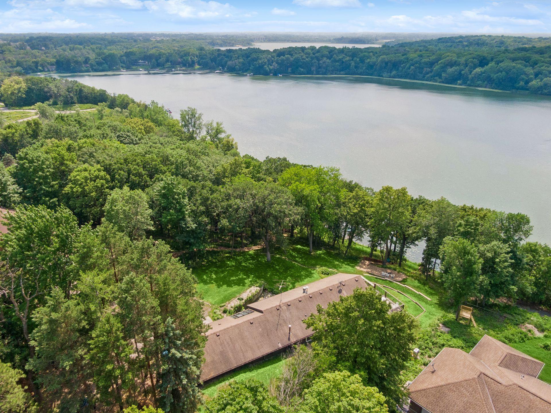 View of Residential at 7080 Rolling Acres Road, Excelsior MN 55331, Excelsior (17 of 18) - Mike Wilen | Minnesota Team Real Estate
