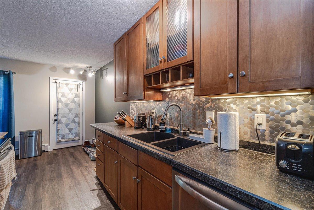 View of Residential at 4524 Cedar Lake Road #3, Saint Louis Park MN 55416, Saint Louis Park (4 of 25) - Mike Wilen | Minnesota Team Real Estate
