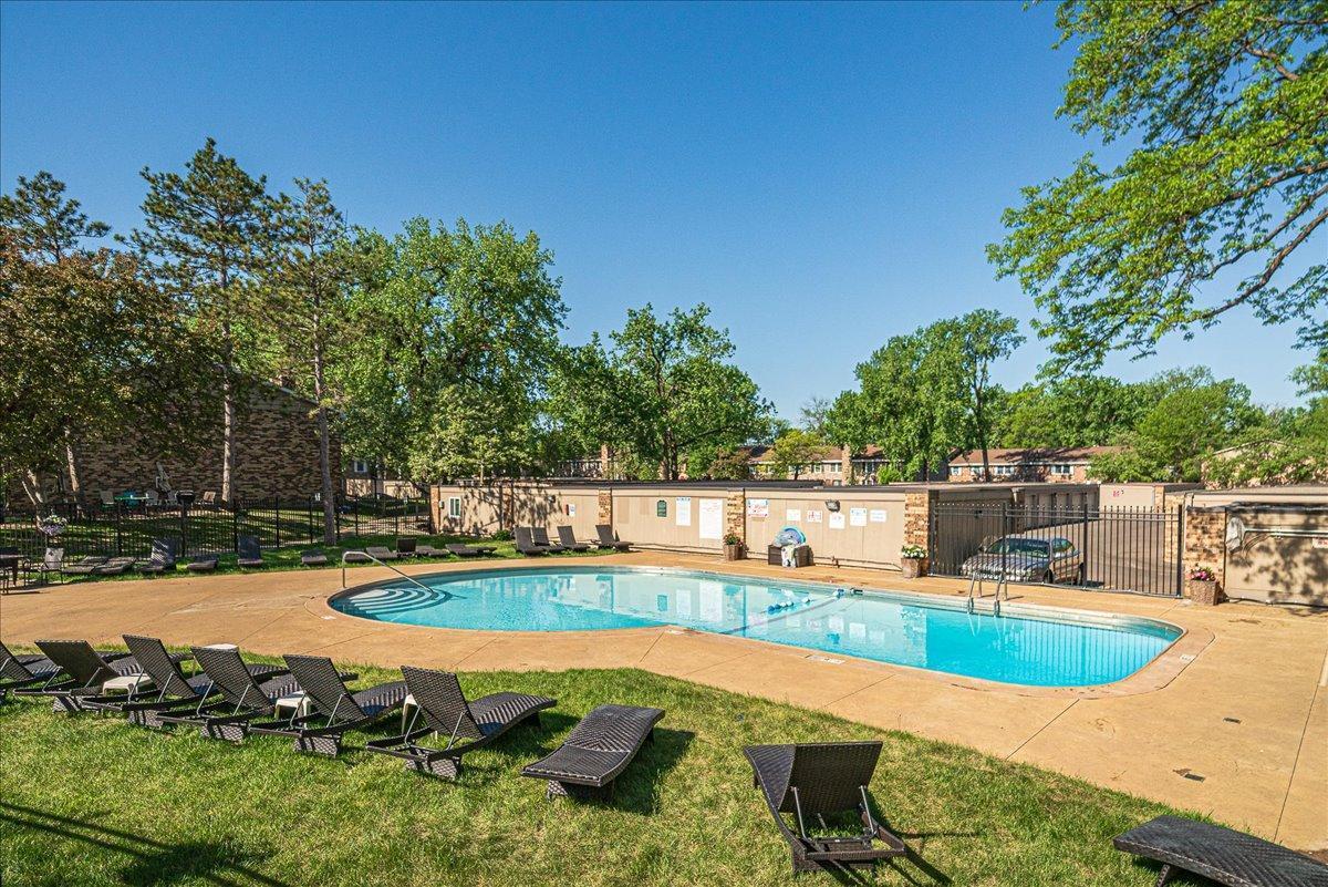 View of Residential at 4524 Cedar Lake Road #3, Saint Louis Park MN 55416, Saint Louis Park (21 of 25) - Mike Wilen | Minnesota Team Real Estate