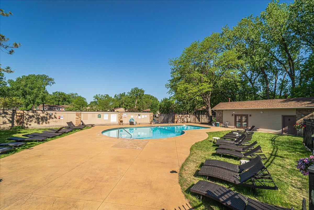 View of Residential at 4524 Cedar Lake Road #3, Saint Louis Park MN 55416, Saint Louis Park (22 of 25) - Mike Wilen | Minnesota Team Real Estate