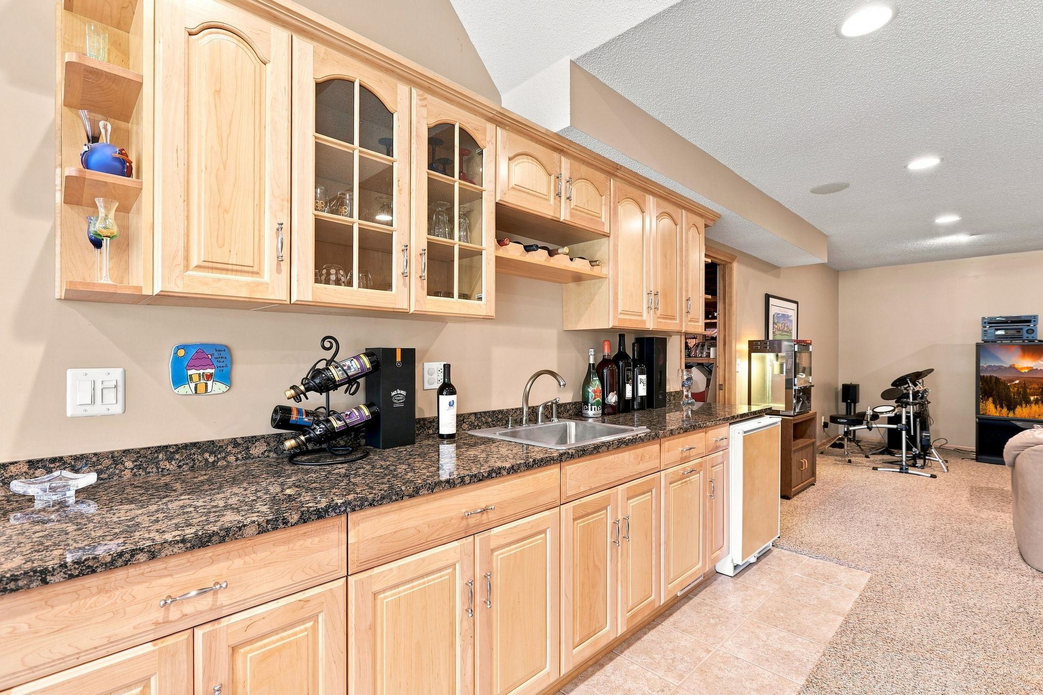View of Residential at 14335 48th Avenue, Plymouth MN 55446, Plymouth (24 of 37) - Mike Wilen | Minnesota Team Real Estate