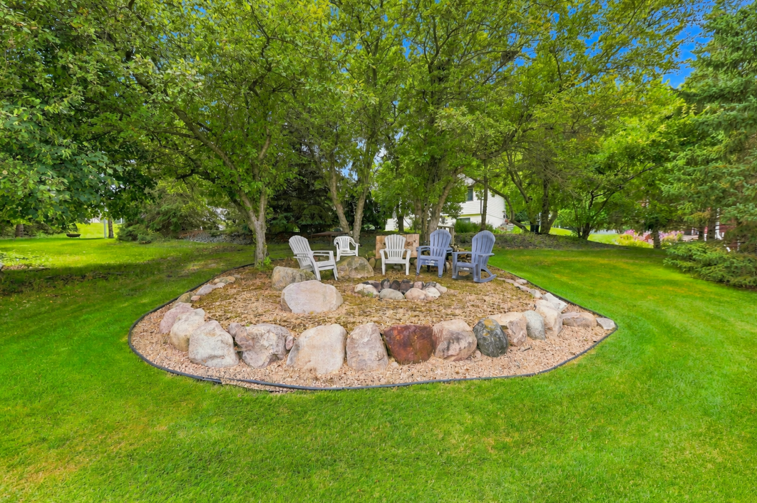 View of Residential at 14335 48th Avenue, Plymouth MN 55446, Plymouth (32 of 37) - Mike Wilen | Minnesota Team Real Estate