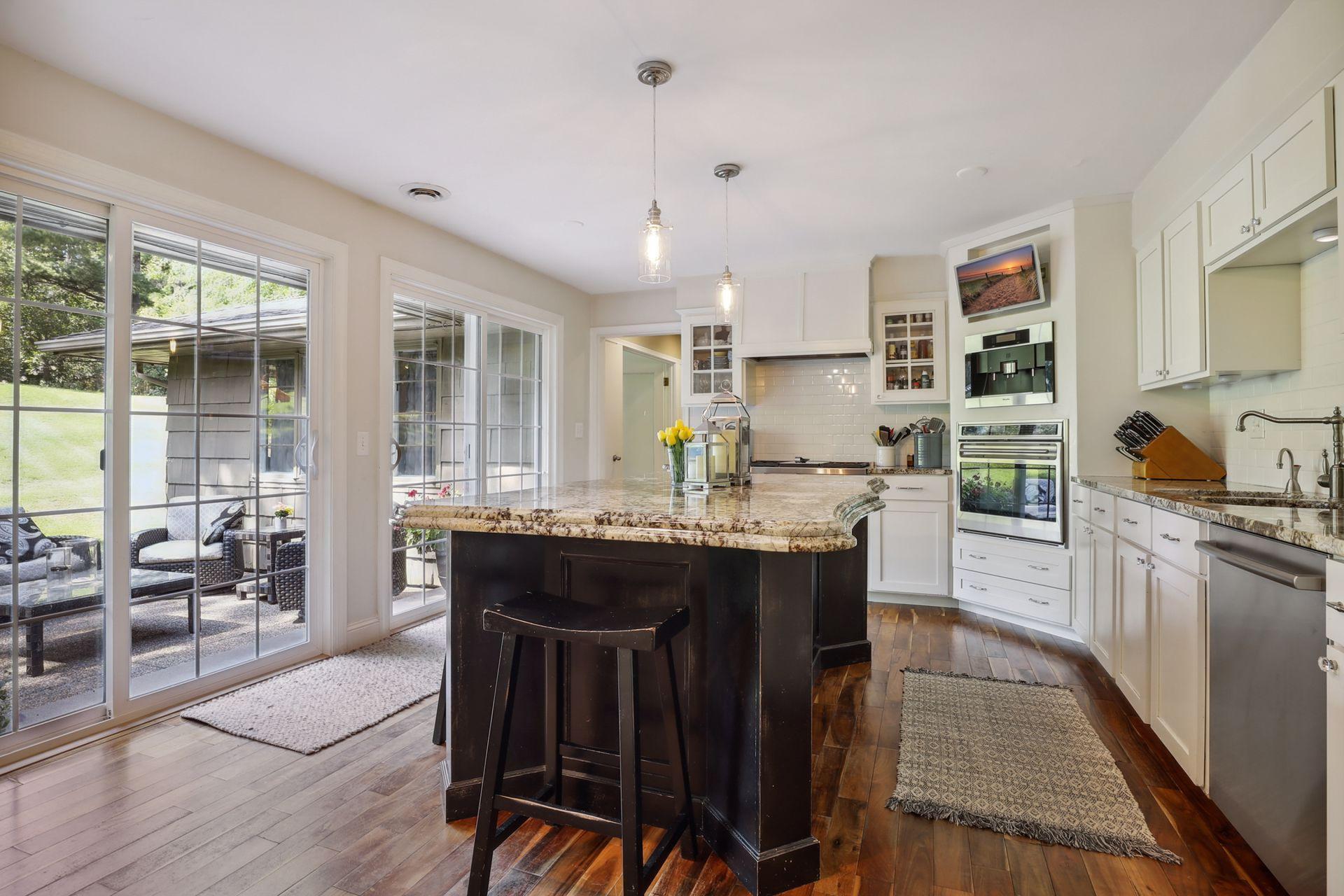 View of Residential at 4908 Ridge Place, Edina MN 55424, Edina (7 of 32) - Mike Wilen | Minnesota Team Real Estate
