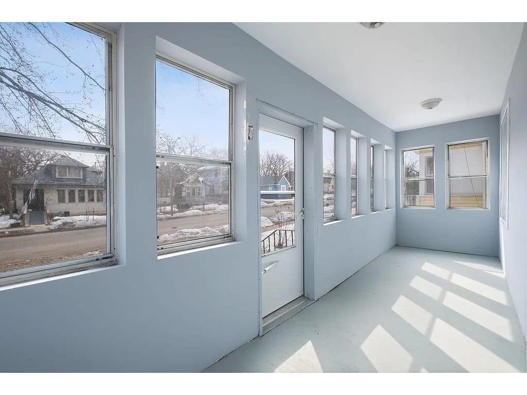 View of Residential Income at 2723 Dupont Avenue, Minneapolis MN 55411, Minneapolis (8 of 27) - Mike Wilen | Minnesota Team Real Estate