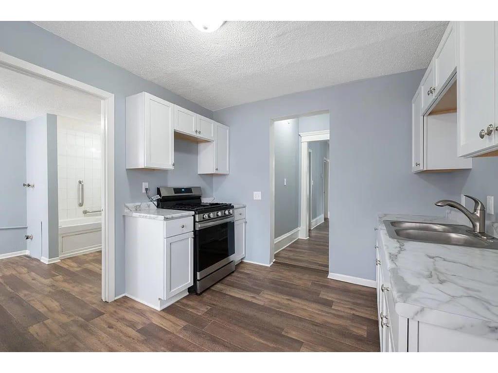 View of Residential Income at 2723 Dupont Avenue, Minneapolis MN 55411, Minneapolis (2 of 27) - Mike Wilen | Minnesota Team Real Estate