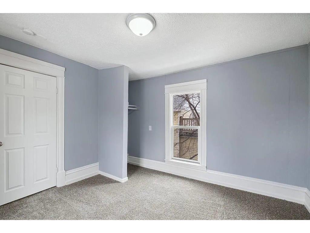 View of Residential Income at 2723 Dupont Avenue, Minneapolis MN 55411, Minneapolis (9 of 27) - Mike Wilen | Minnesota Team Real Estate