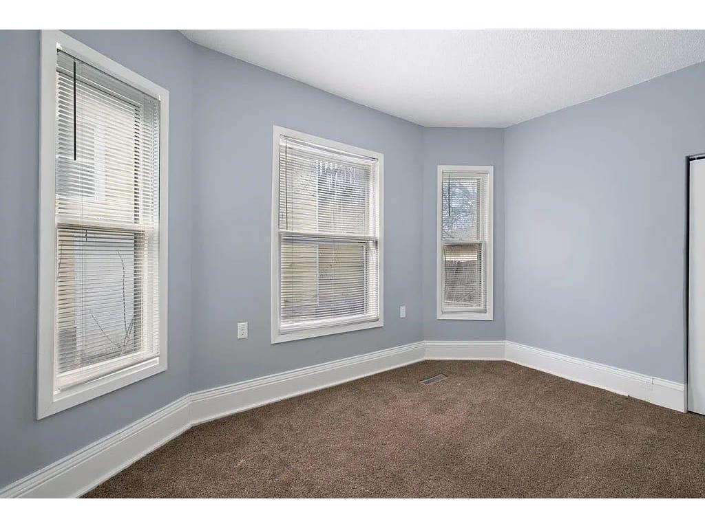 View of Residential Income at 2723 Dupont Avenue, Minneapolis MN 55411, Minneapolis (14 of 27) - Mike Wilen | Minnesota Team Real Estate