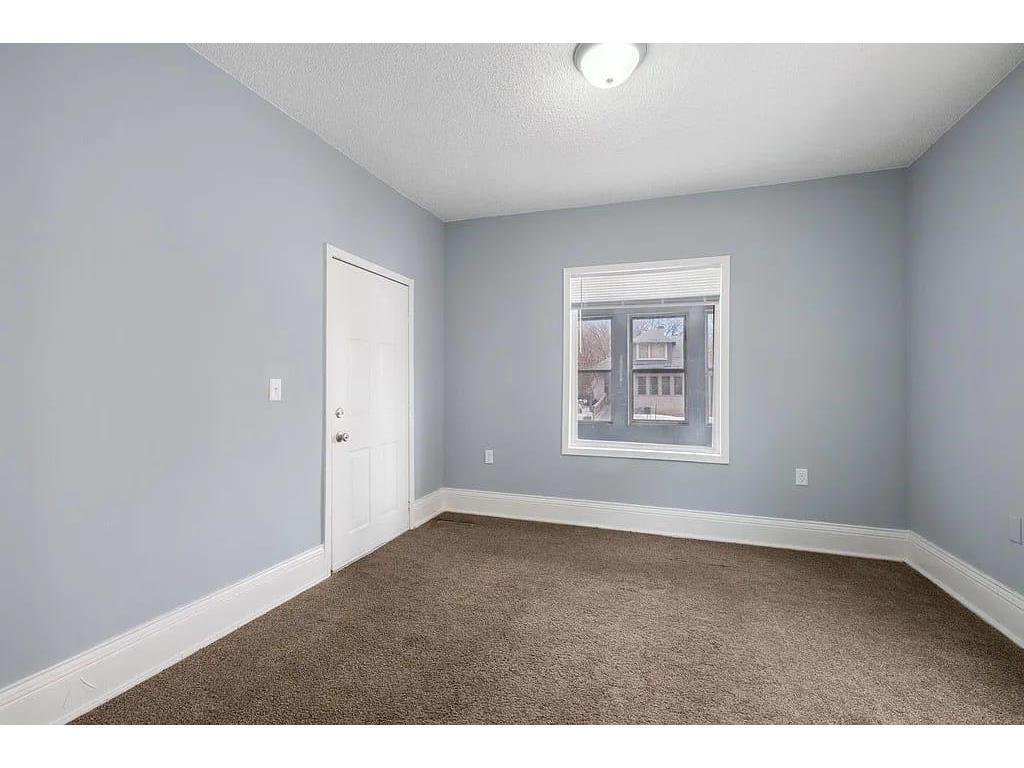 View of Residential Income at 2723 Dupont Avenue, Minneapolis MN 55411, Minneapolis (21 of 27) - Mike Wilen | Minnesota Team Real Estate