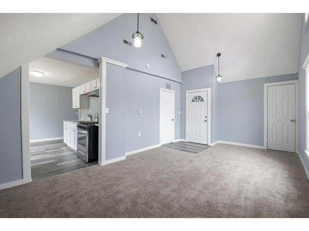 View of Residential Income at 2723 Dupont Avenue, Minneapolis MN 55411, Minneapolis (24 of 27) - Mike Wilen | Minnesota Team Real Estate