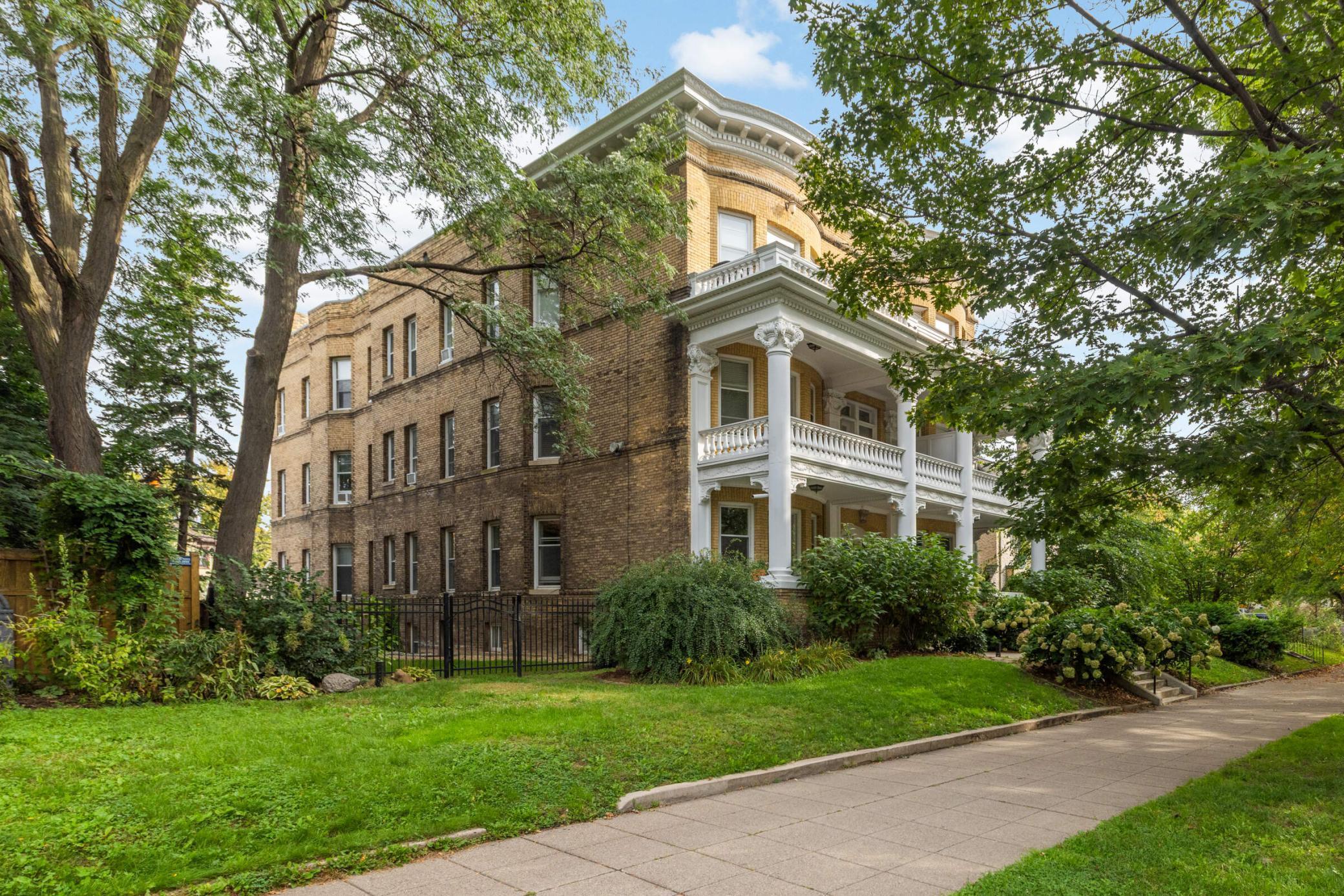 View of Residential at 579 Summit Avenue #105, Saint Paul MN 55102, Saint Paul (2 of 23) - Mike Wilen | Minnesota Team Real Estate