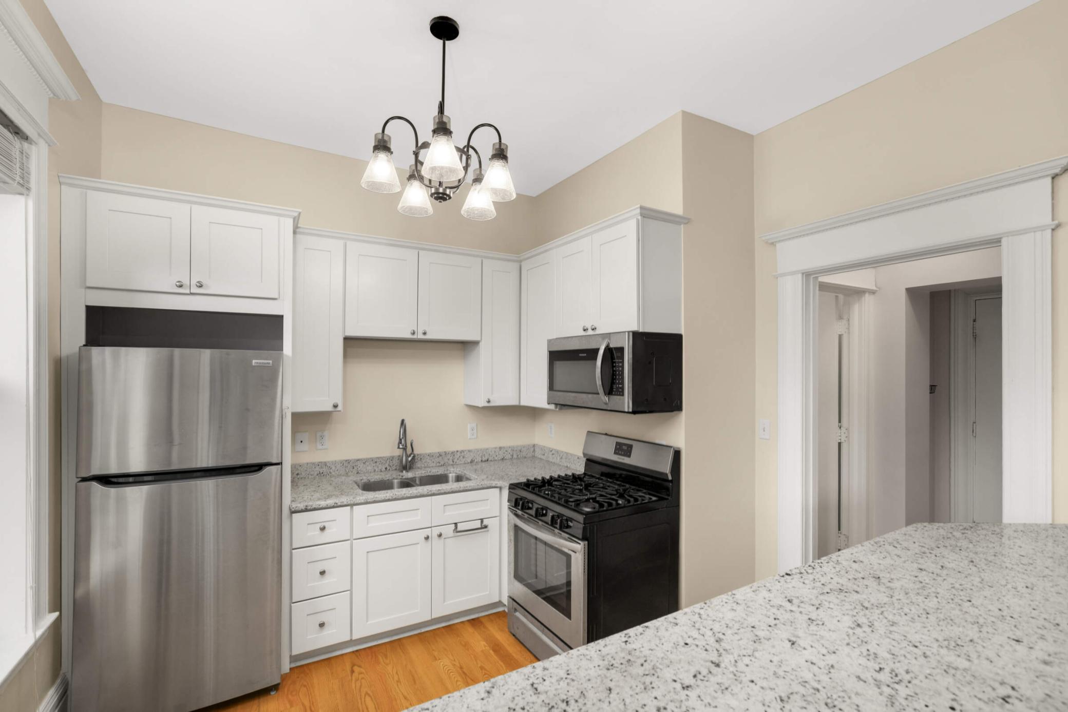 View of Residential at 579 Summit Avenue #105, Saint Paul MN 55102, Saint Paul (9 of 23) - Mike Wilen | Minnesota Team Real Estate