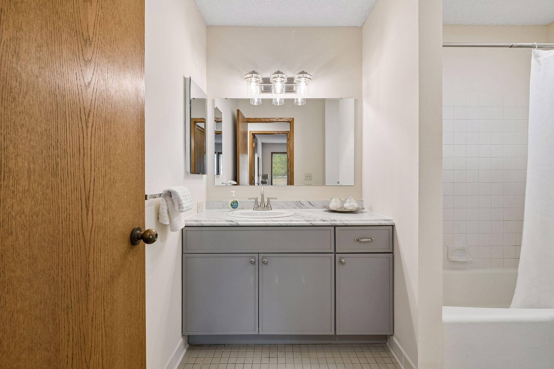View of Residential at 2425 Franklin Avenue #209, Minneapolis MN 55406, Minneapolis (16 of 26) - Mike Wilen | Minnesota Team Real Estate