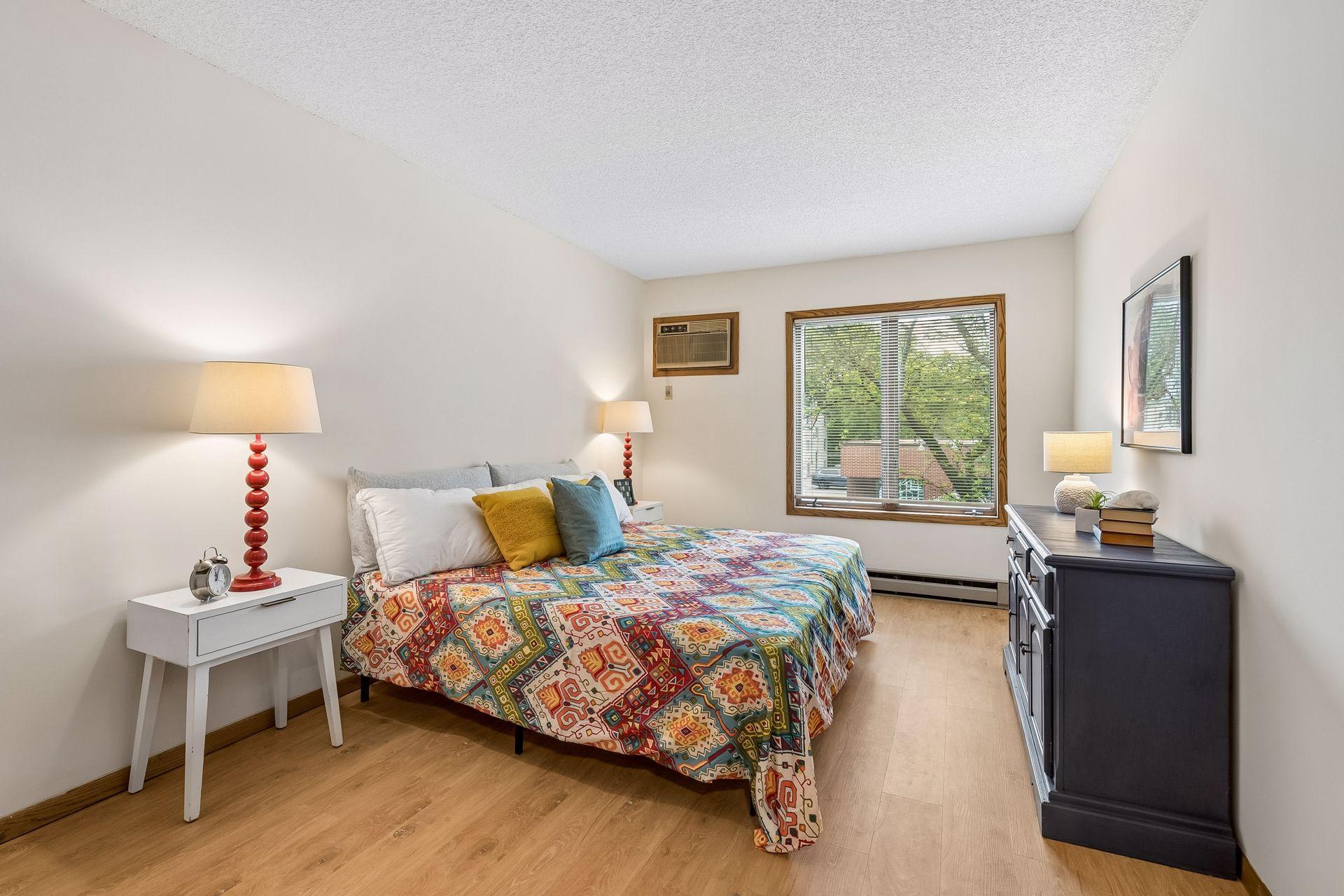 View of Residential at 2425 Franklin Avenue #209, Minneapolis MN 55406, Minneapolis (10 of 26) - Mike Wilen | Minnesota Team Real Estate