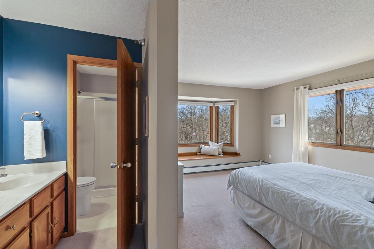 View of Residential at 6085 Rowland Road #312, Minnetonka MN 55343, Minnetonka (12 of 22) - Mike Wilen | Minnesota Team Real Estate