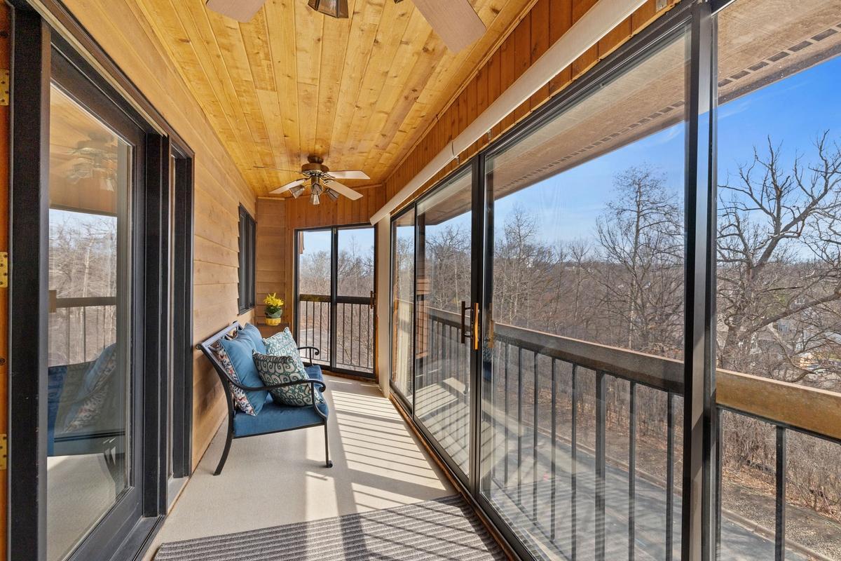 View of Residential at 6085 Rowland Road #312, Minnetonka MN 55343, Minnetonka (10 of 22) - Mike Wilen | Minnesota Team Real Estate