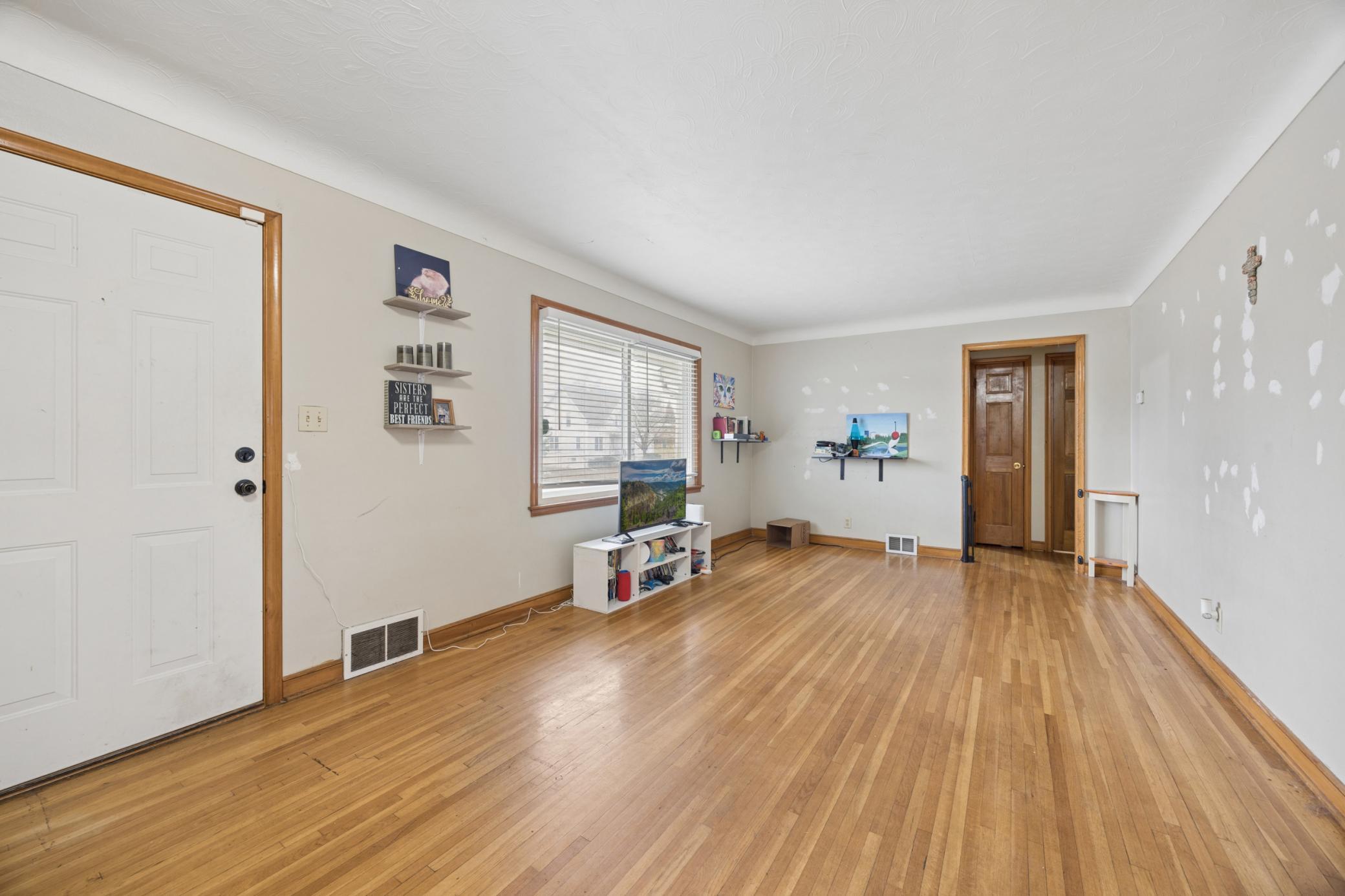 View of Residential at 1532 Westminster Street, Saint Paul MN 55130, Saint Paul (2 of 17) - Mike Wilen | Minnesota Team Real Estate