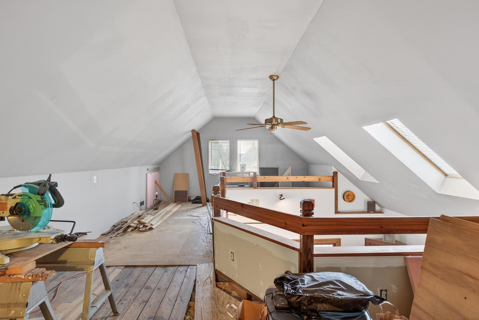 View of Residential Income at 2115-2117 Aldrich Avenue, Minneapolis MN 55411, Minneapolis (15 of 31) - Mike Wilen | Minnesota Team Real Estate