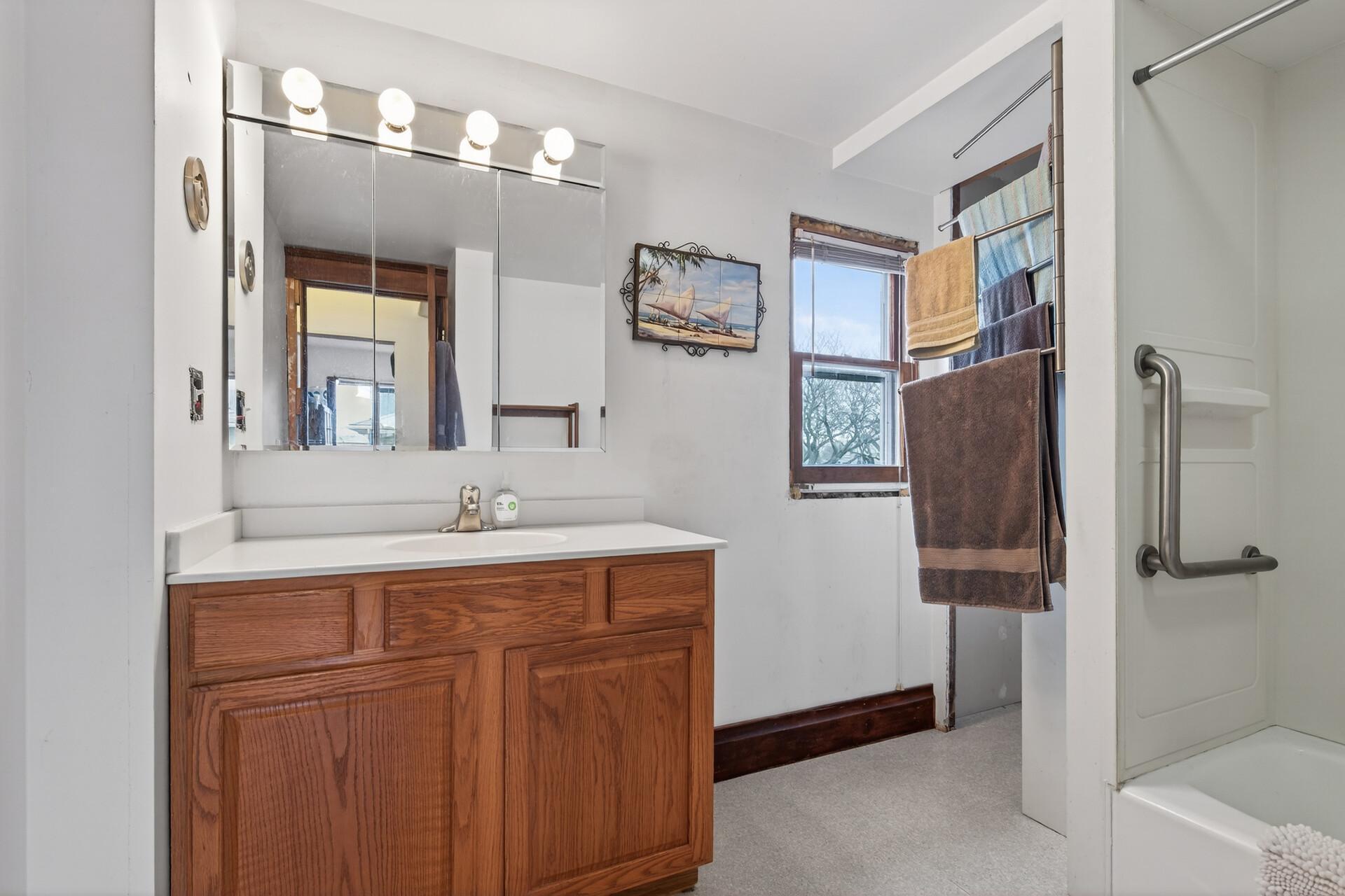 View of Residential Income at 2115-2117 Aldrich Avenue, Minneapolis MN 55411, Minneapolis (13 of 31) - Mike Wilen | Minnesota Team Real Estate