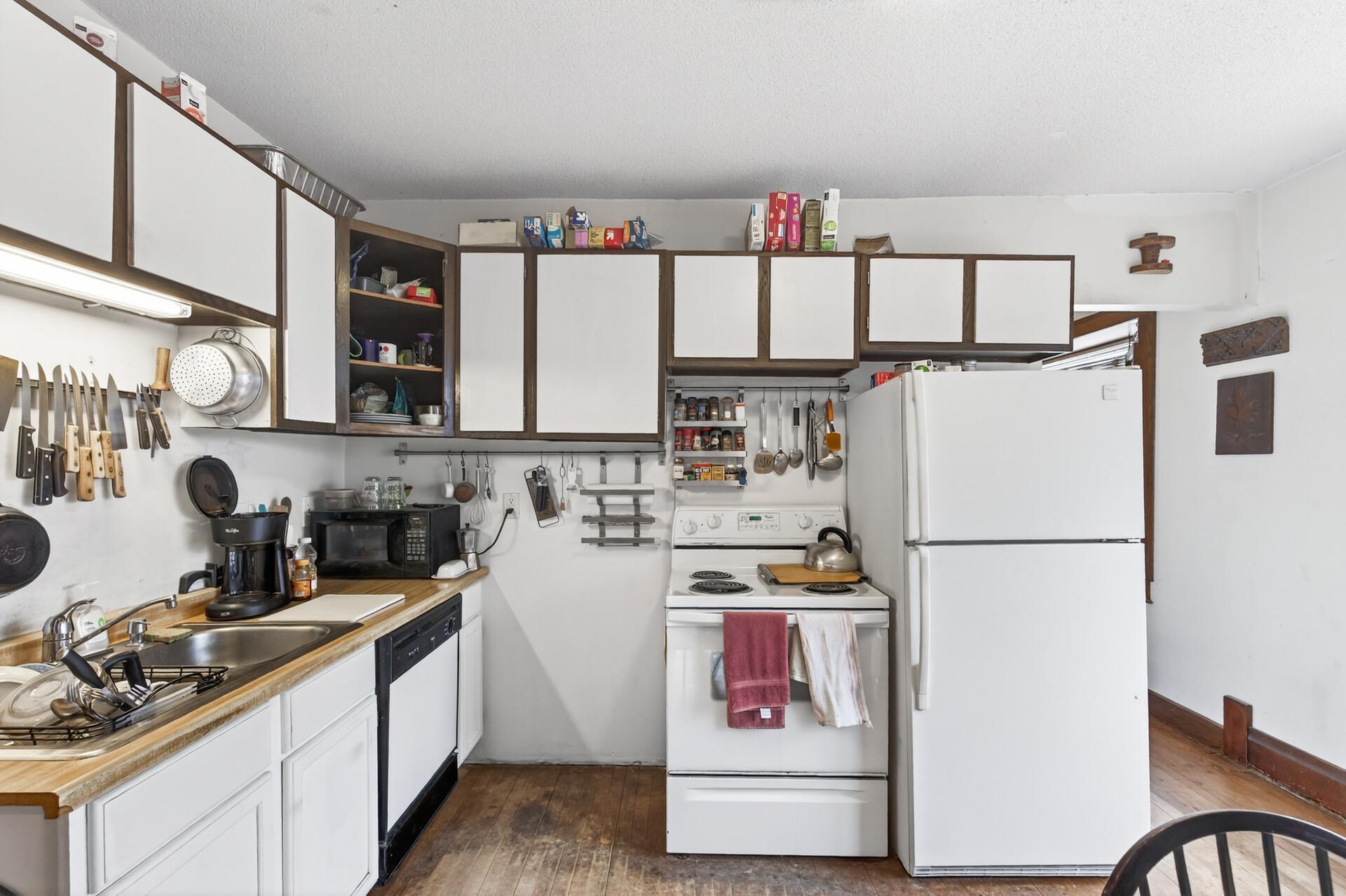 View of Residential Income at 2115-2117 Aldrich Avenue, Minneapolis MN 55411, Minneapolis (11 of 31) - Mike Wilen | Minnesota Team Real Estate