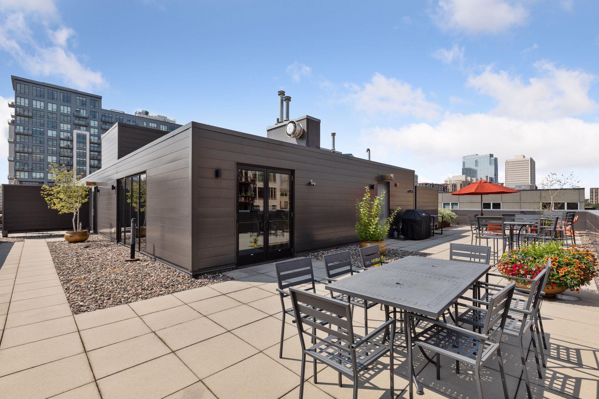 View of Residential at 200 Park Avenue #110, Minneapolis MN 55415, Minneapolis (78 of 86) - Mike Wilen | Minnesota Team Real Estate