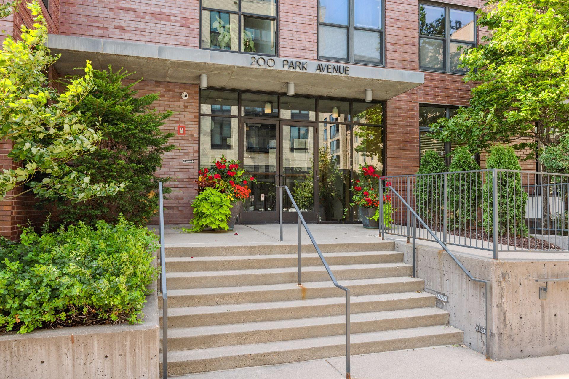 View of Residential at 200 Park Avenue #110, Minneapolis MN 55415, Minneapolis (50 of 86) - Mike Wilen | Minnesota Team Real Estate