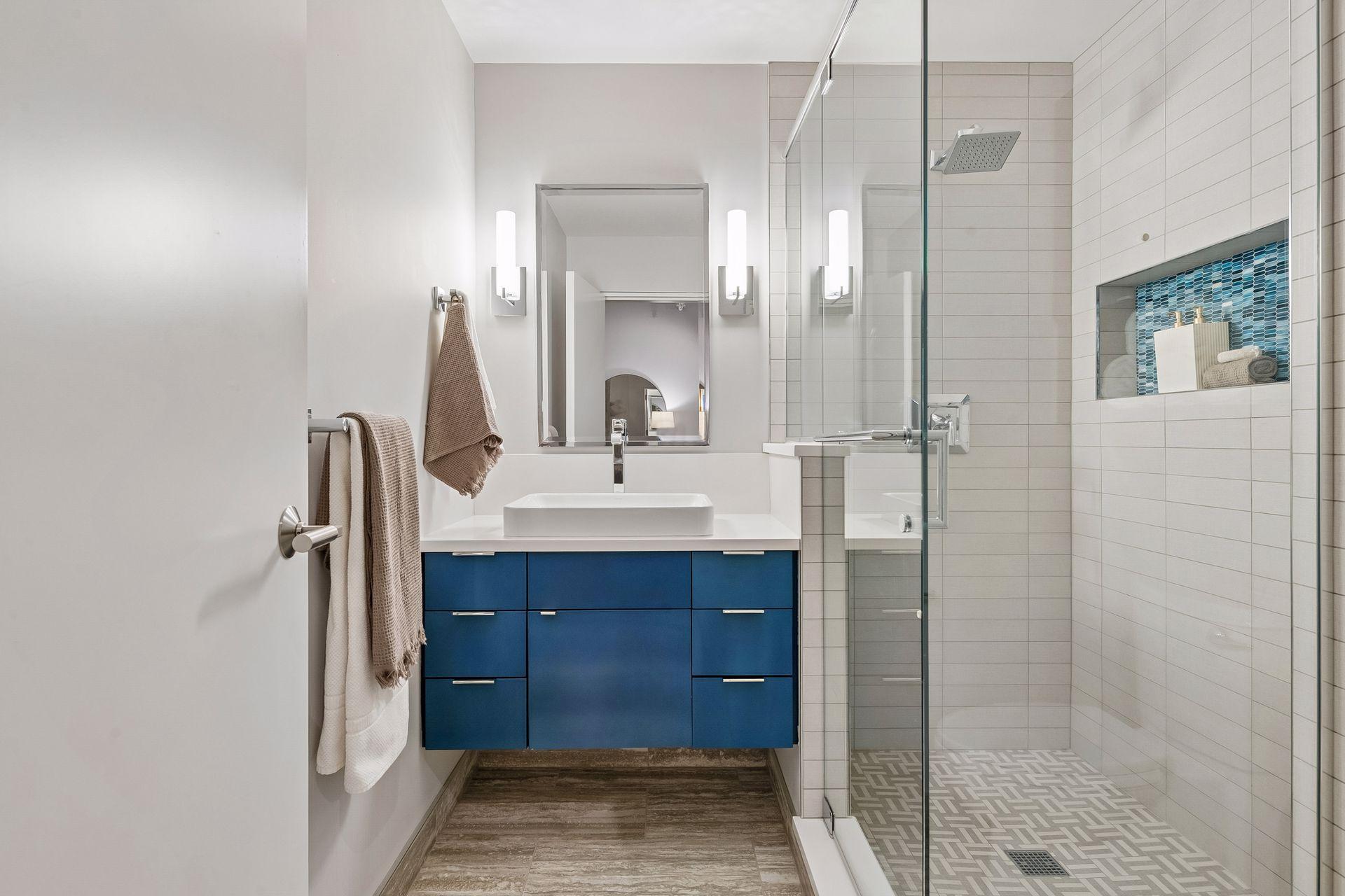 View of Residential at 200 Park Avenue #110, Minneapolis MN 55415, Minneapolis (44 of 86) - Mike Wilen | Minnesota Team Real Estate