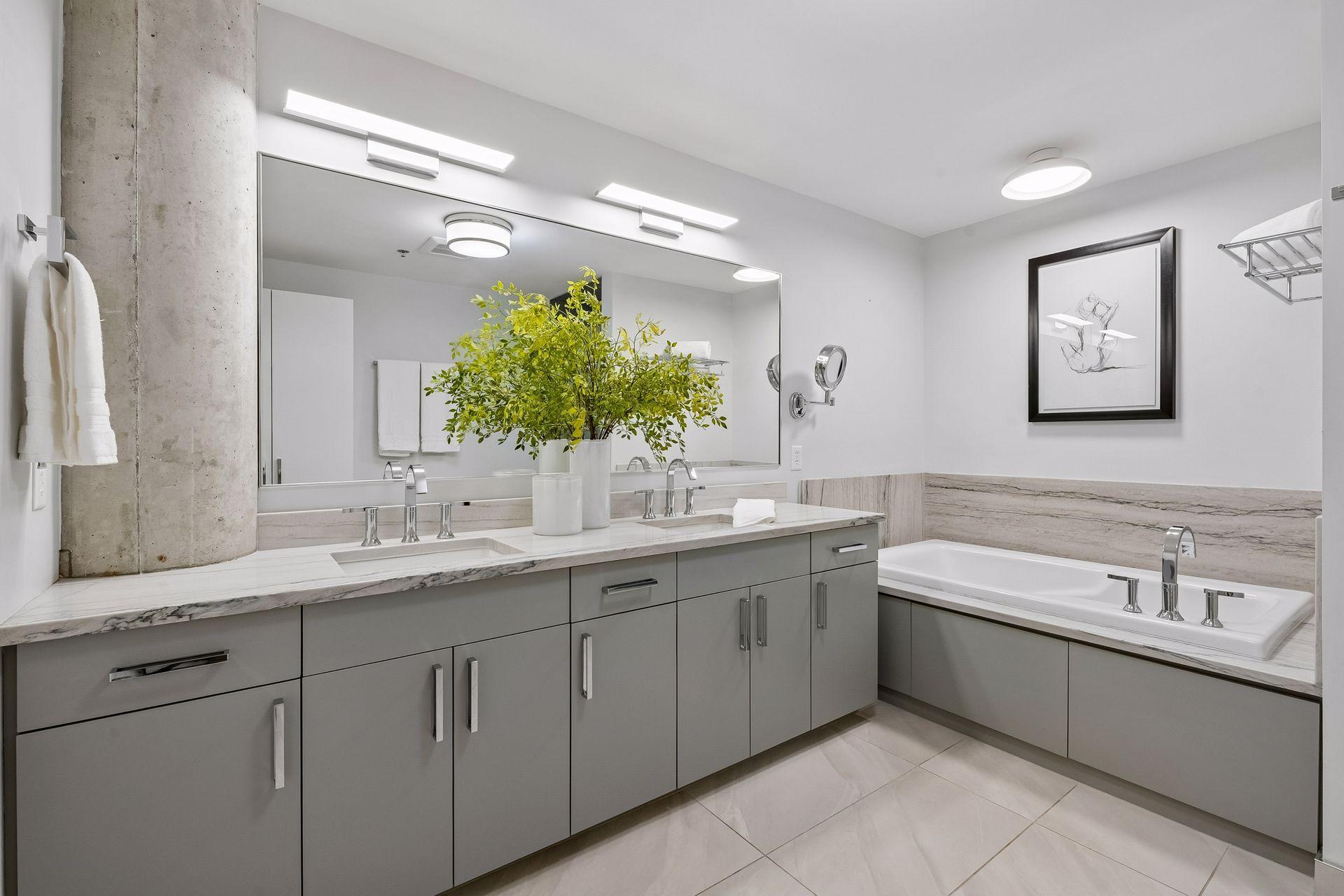 View of Residential at 200 Park Avenue #110, Minneapolis MN 55415, Minneapolis (40 of 86) - Mike Wilen | Minnesota Team Real Estate