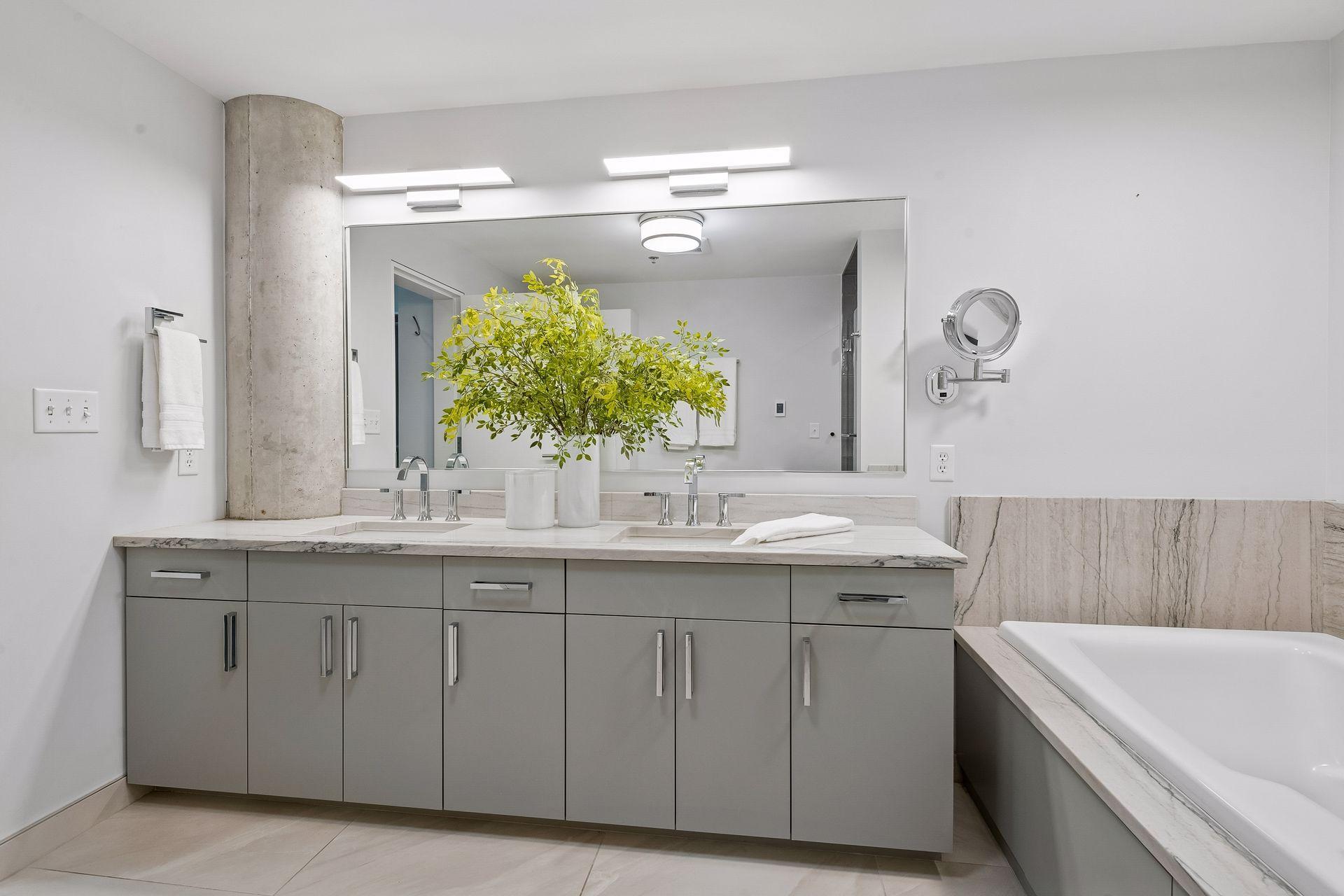 View of Residential at 200 Park Avenue #110, Minneapolis MN 55415, Minneapolis (39 of 86) - Mike Wilen | Minnesota Team Real Estate