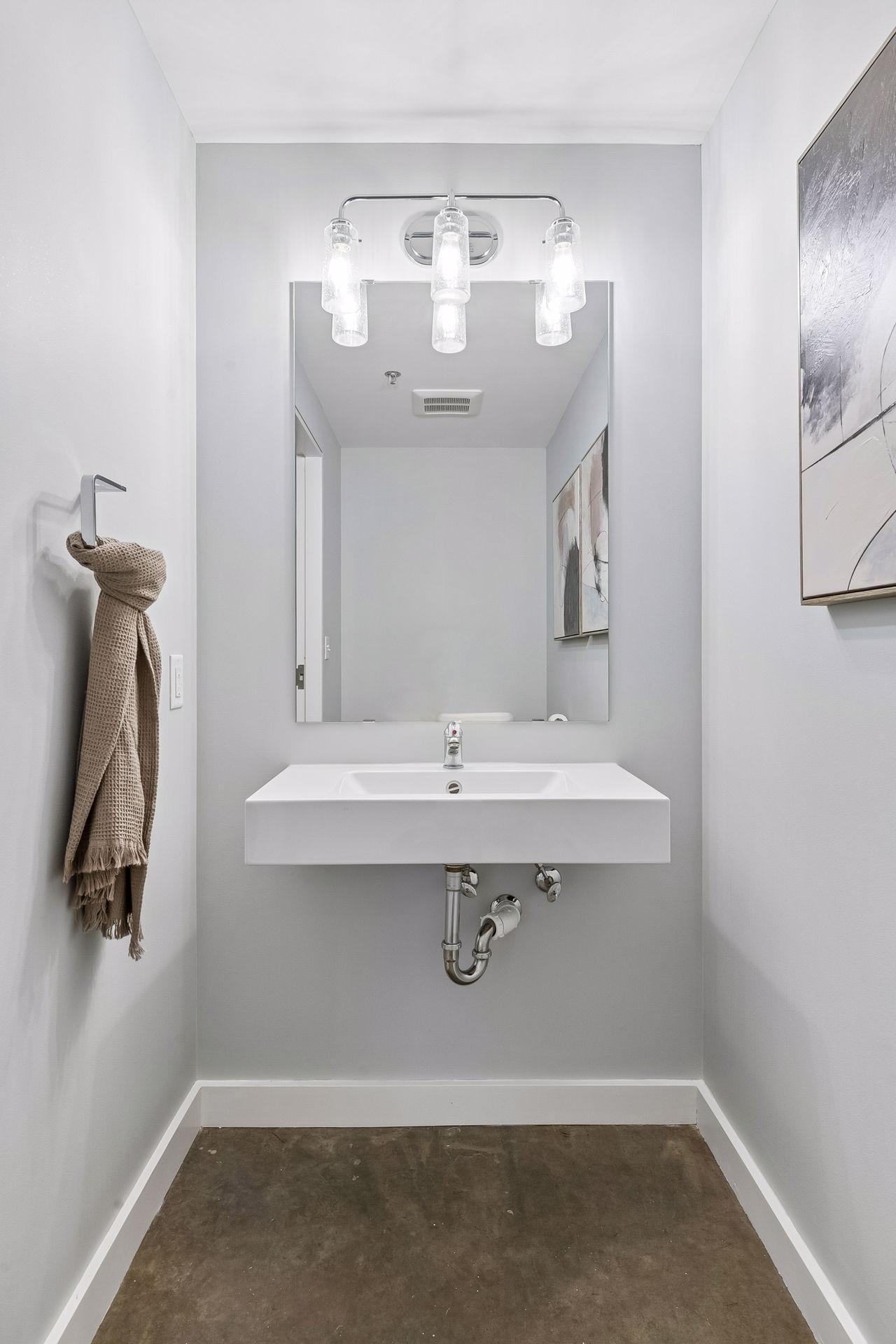 View of Residential at 200 Park Avenue #110, Minneapolis MN 55415, Minneapolis (28 of 86) - Mike Wilen | Minnesota Team Real Estate