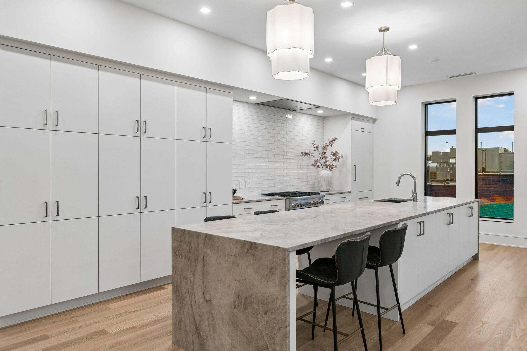 View of Residential at 3041 Holmes Avenue #302, Minneapolis MN 55408, Minneapolis (9 of 35) - Mike Wilen | Minnesota Team Real Estate