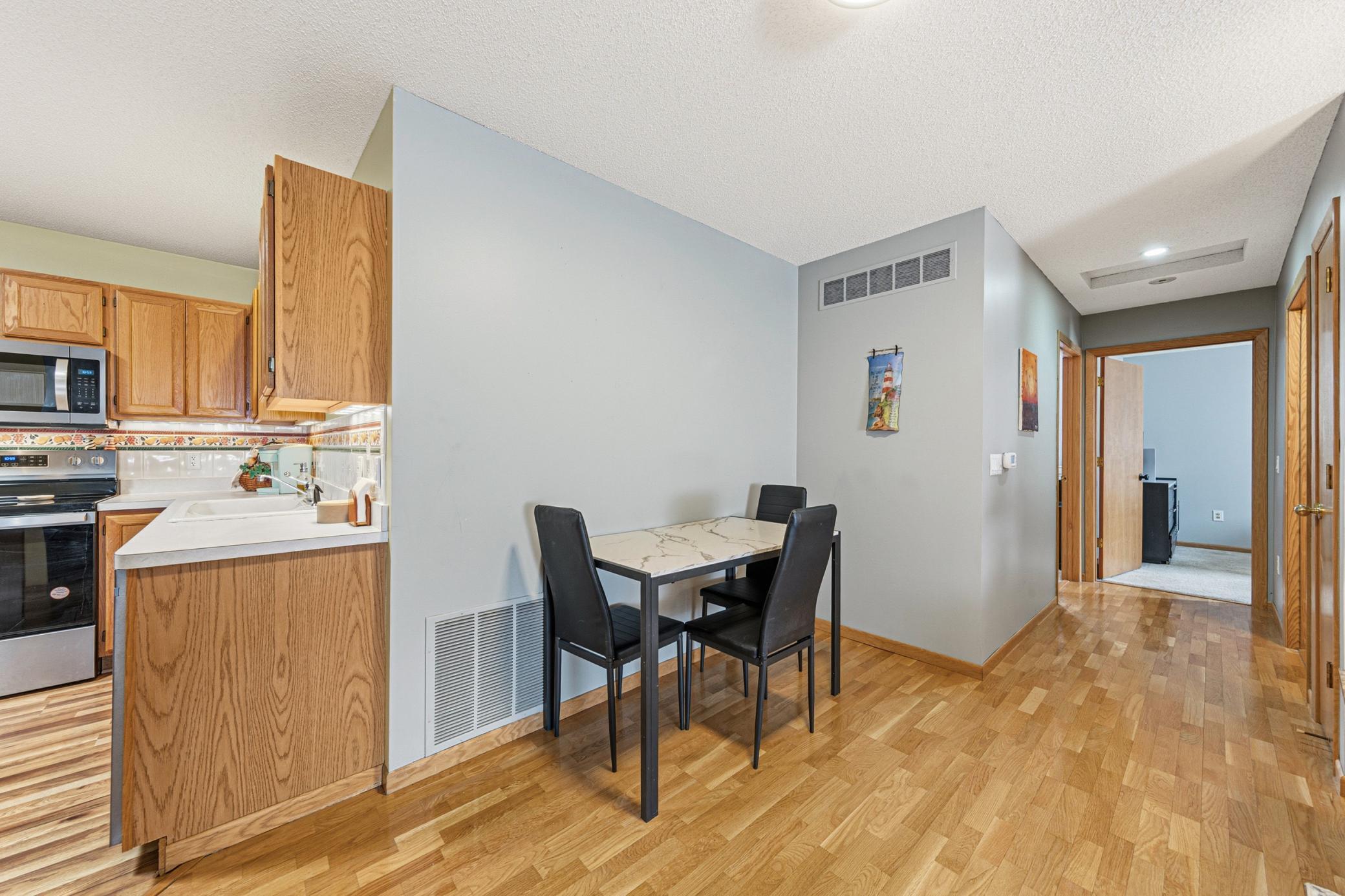 View of Residential at 15215 Greenhaven Way, Burnsville MN 55306, Burnsville (18 of 30) - Mike Wilen | Minnesota Team Real Estate