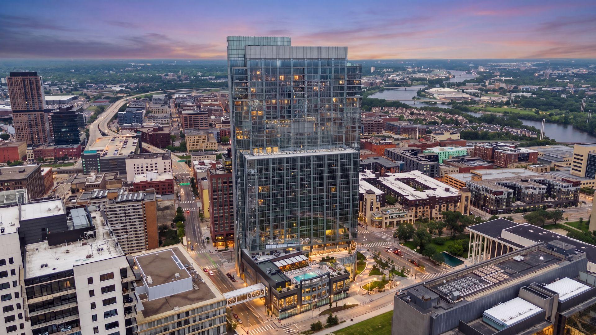 View of Residential at 255 Hennepin Avenue #3303, Minneapolis MN 55408, Minneapolis (52 of 58) - Mike Wilen | Minnesota Team Real Estate